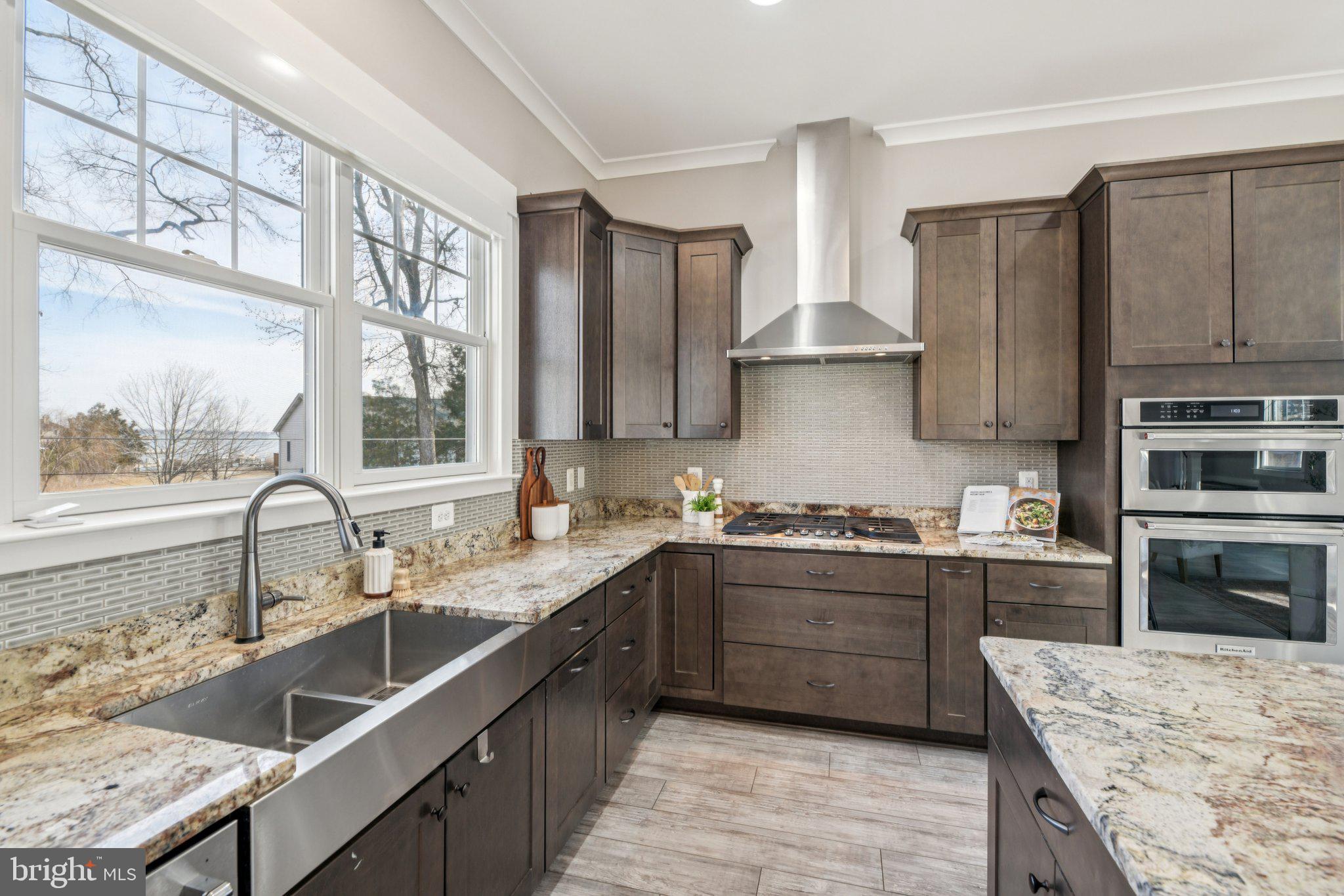 NORTH SELBY - Residential