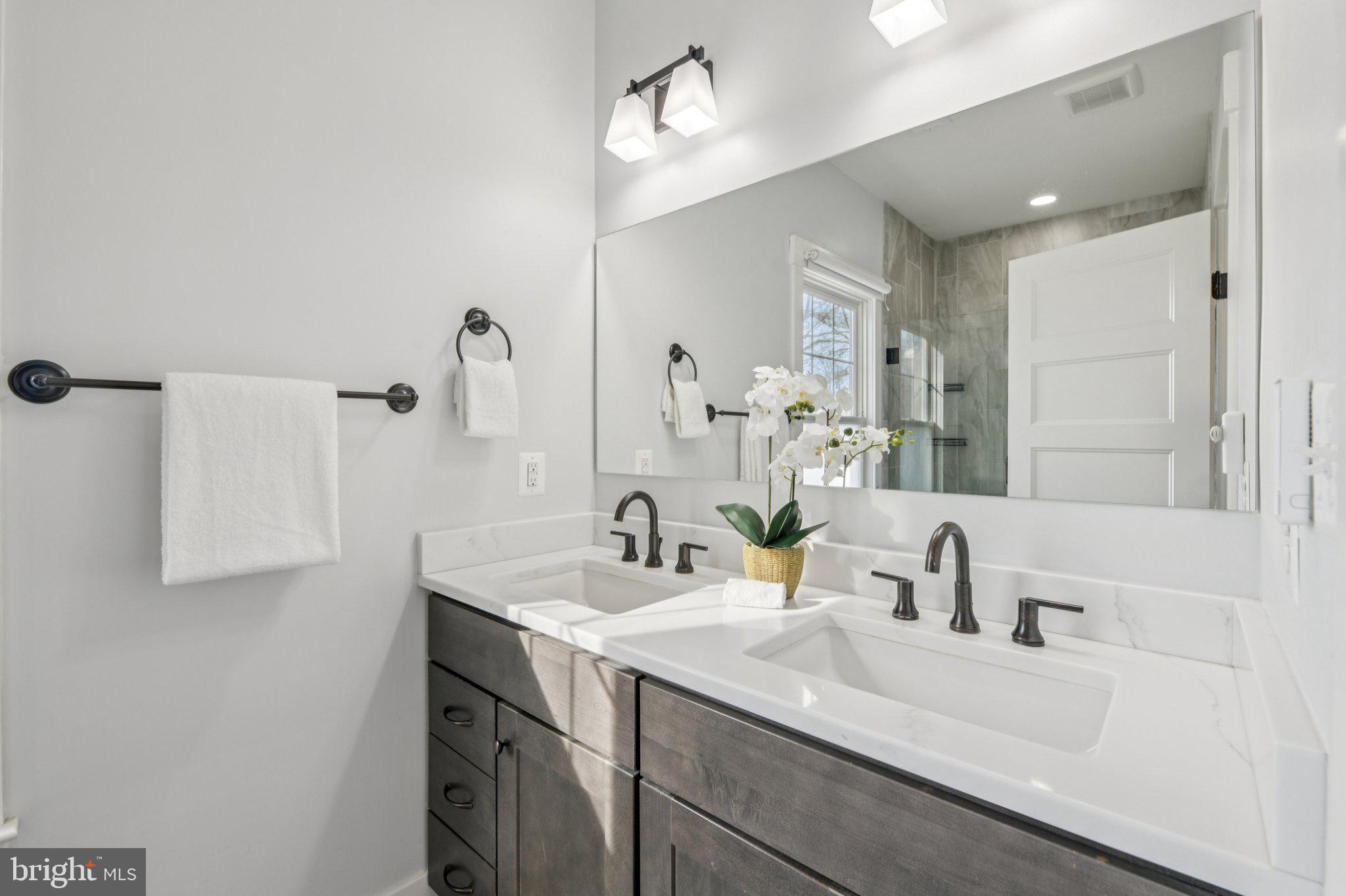 NORTH SELBY - Residential