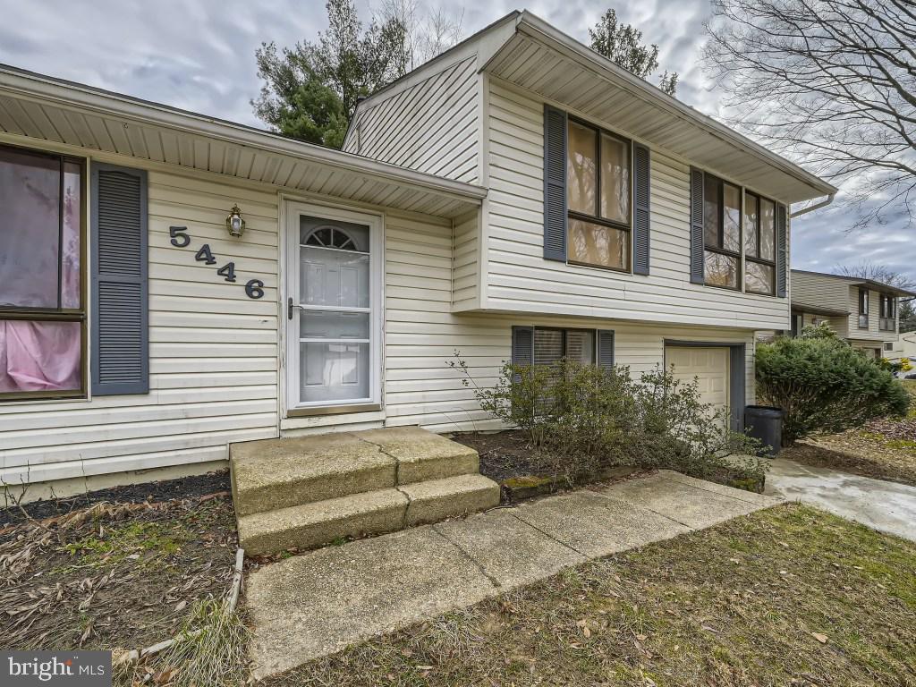 VILLAGE OF LONG REACH - Residential