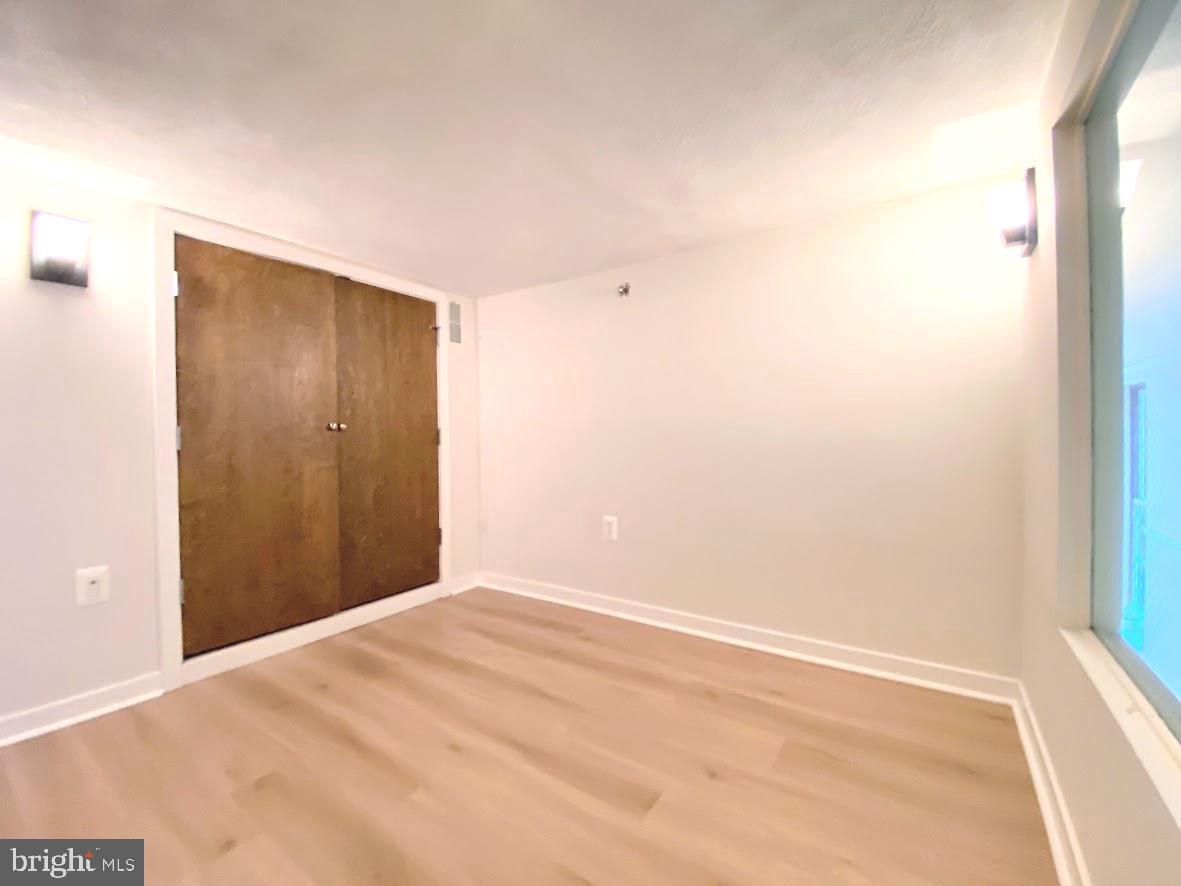 HAWTHORNE - Residential Lease