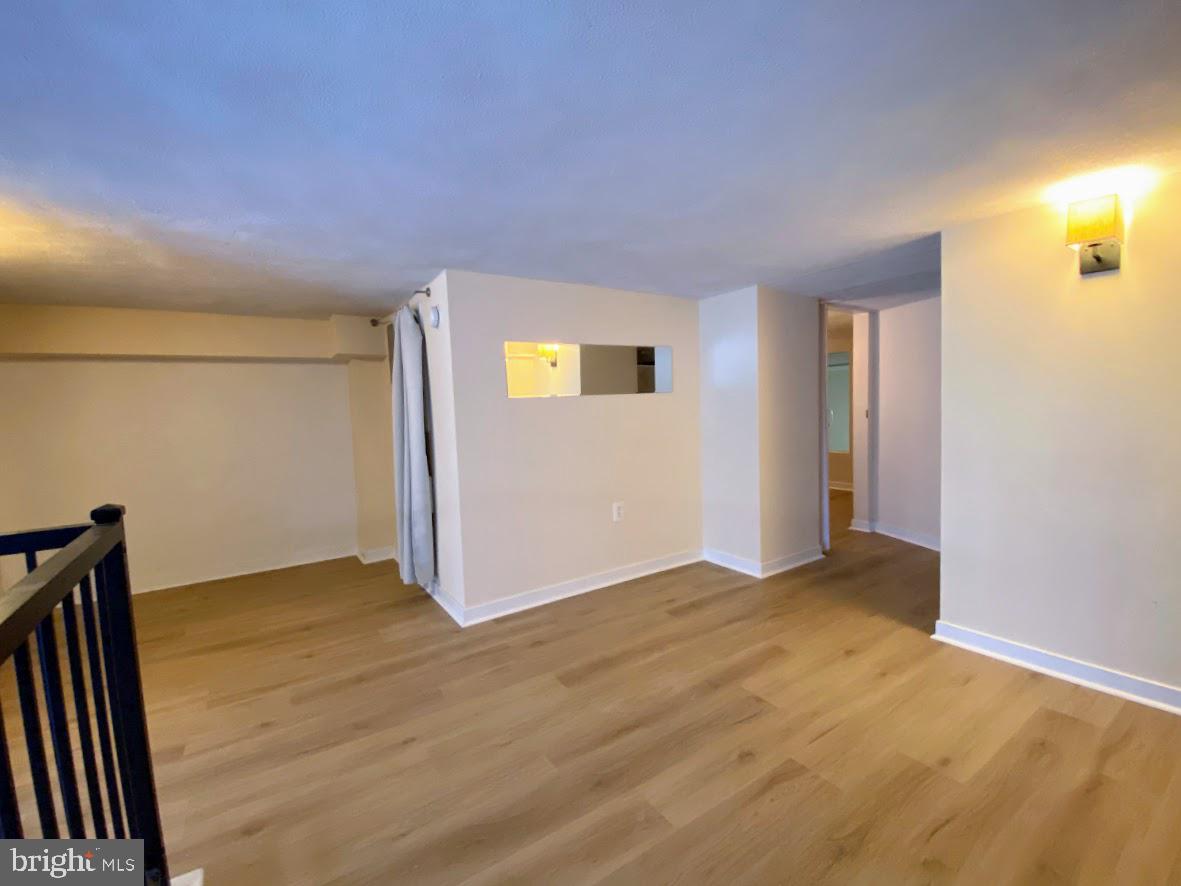 HAWTHORNE - Residential Lease