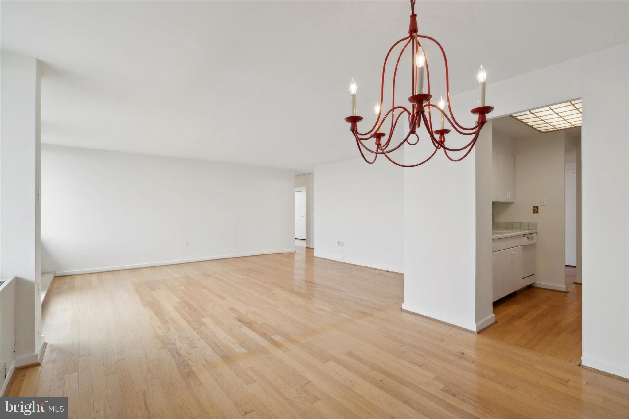 WASHINGTON SQ - Residential
