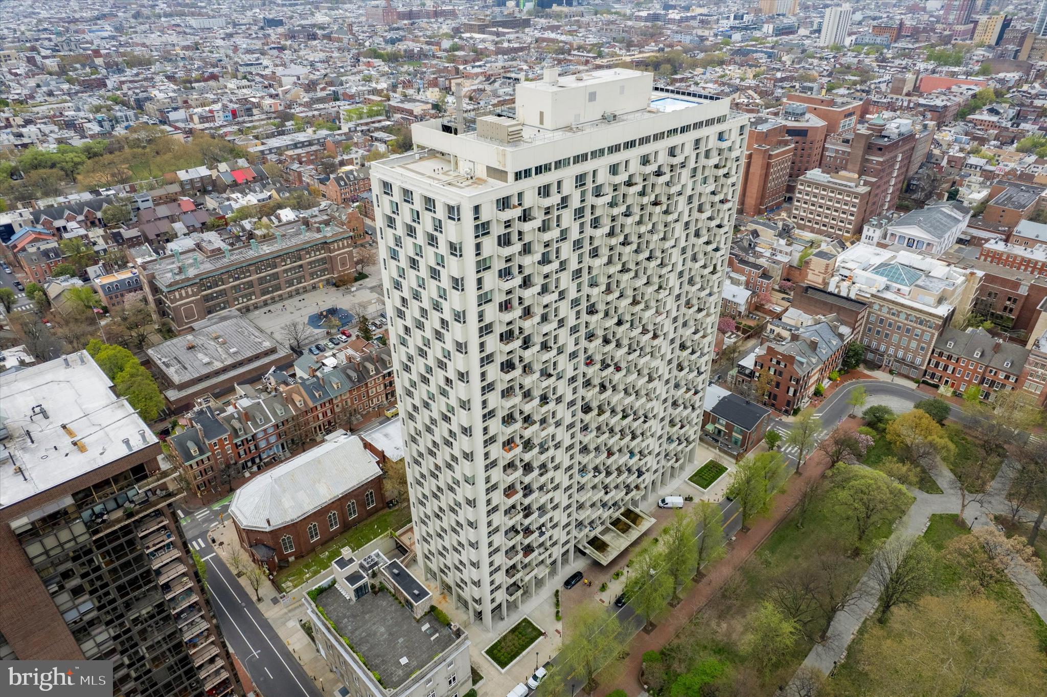 WASHINGTON SQ - Residential