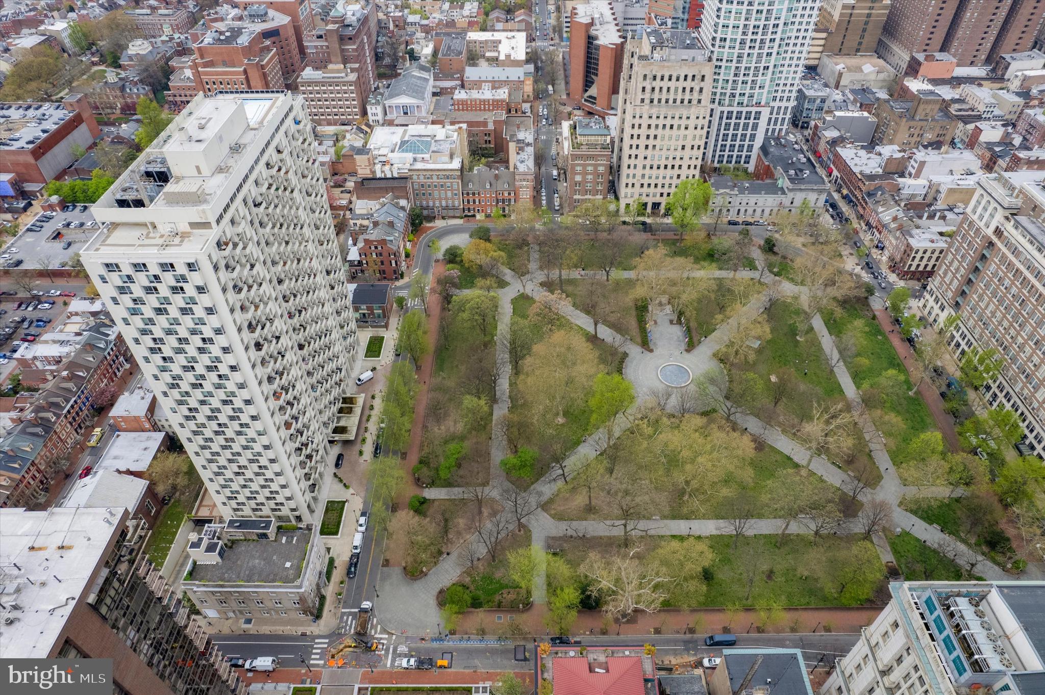 WASHINGTON SQ - Residential