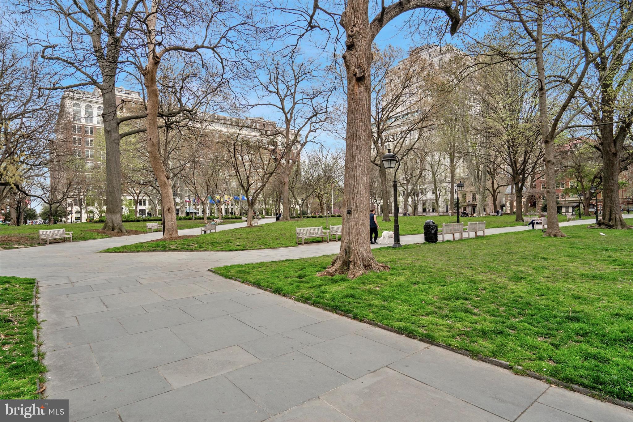 WASHINGTON SQ - Residential