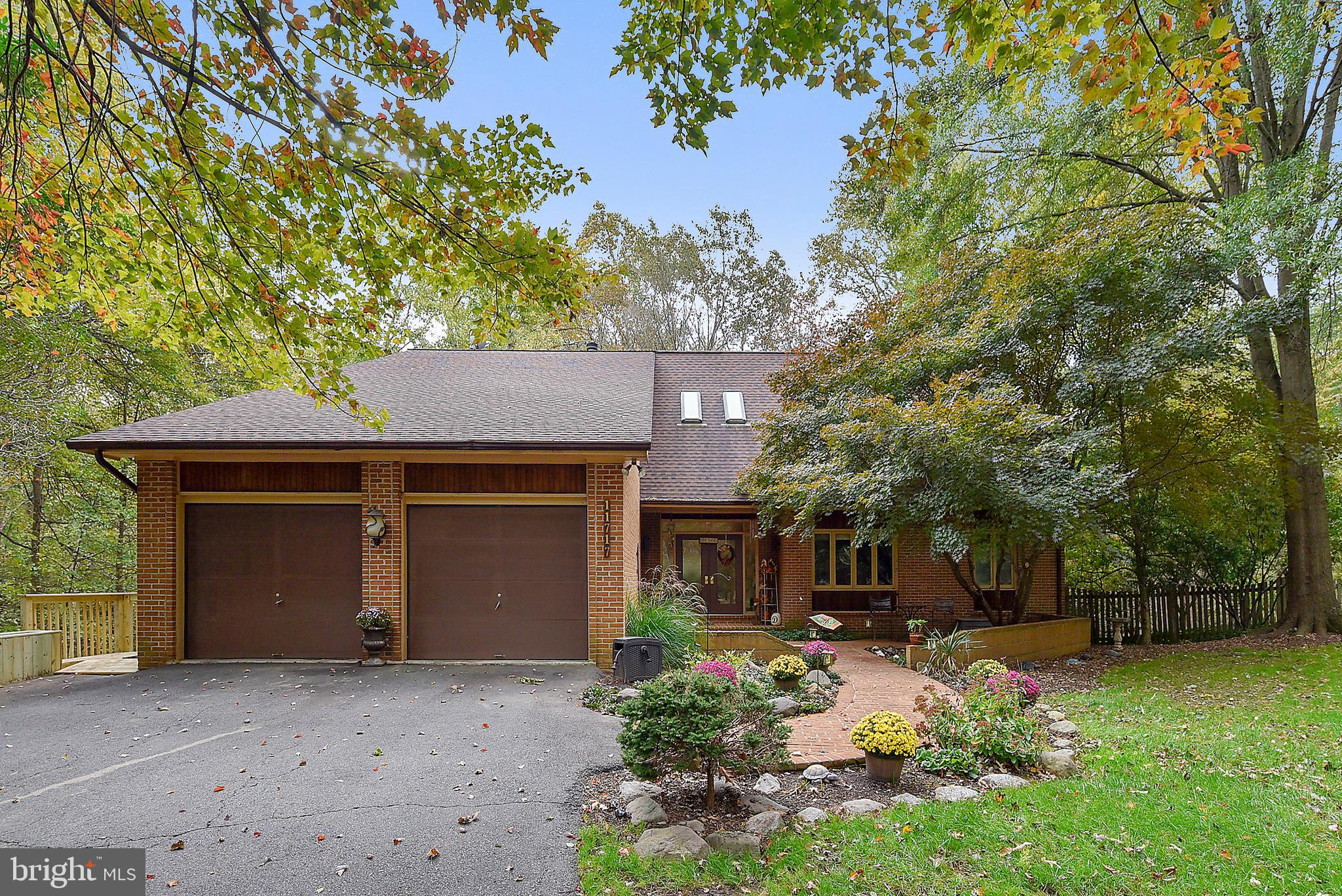 WAPLES MILL ESTATES - Residential