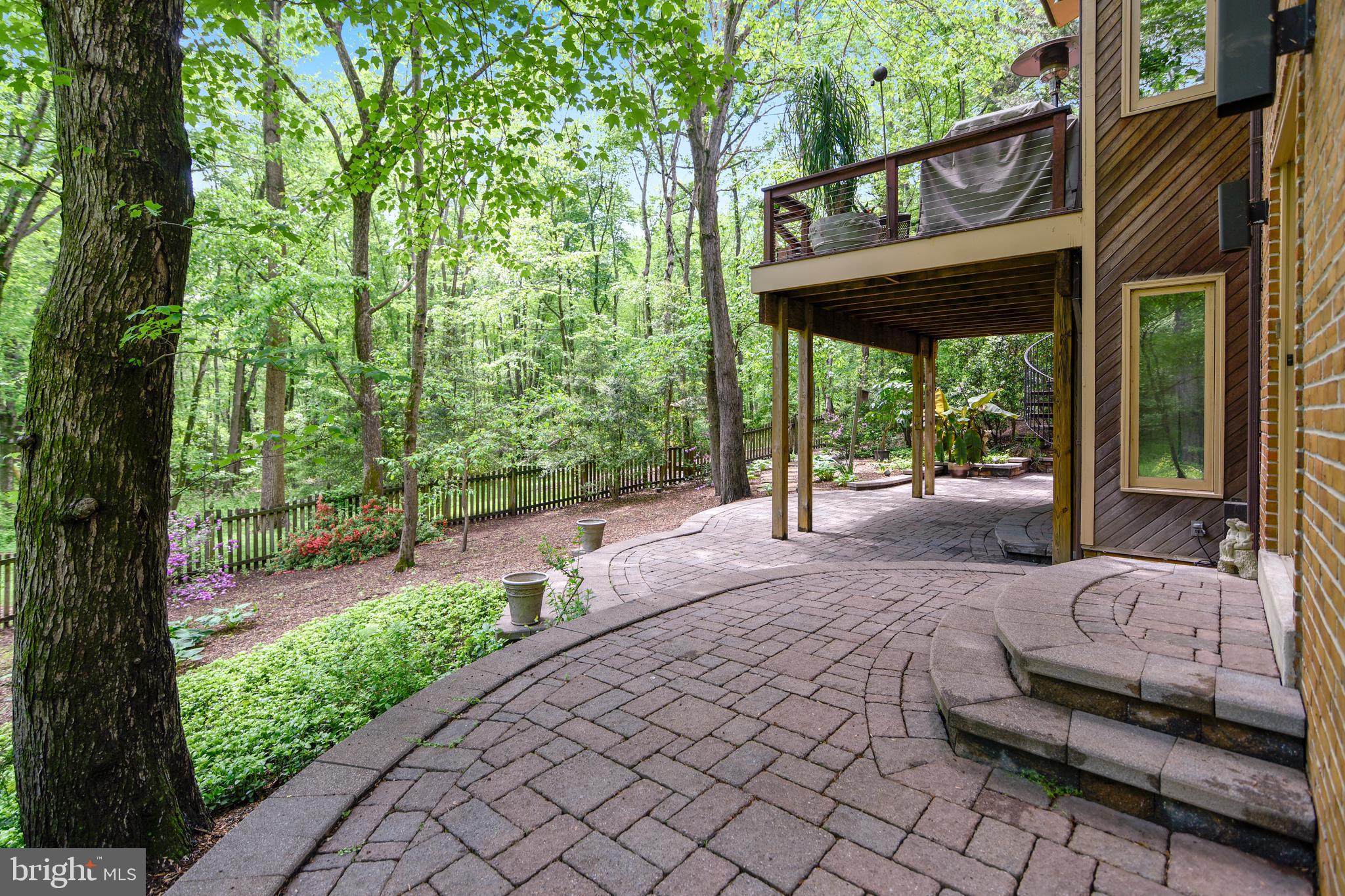 WAPLES MILL ESTATES - Residential