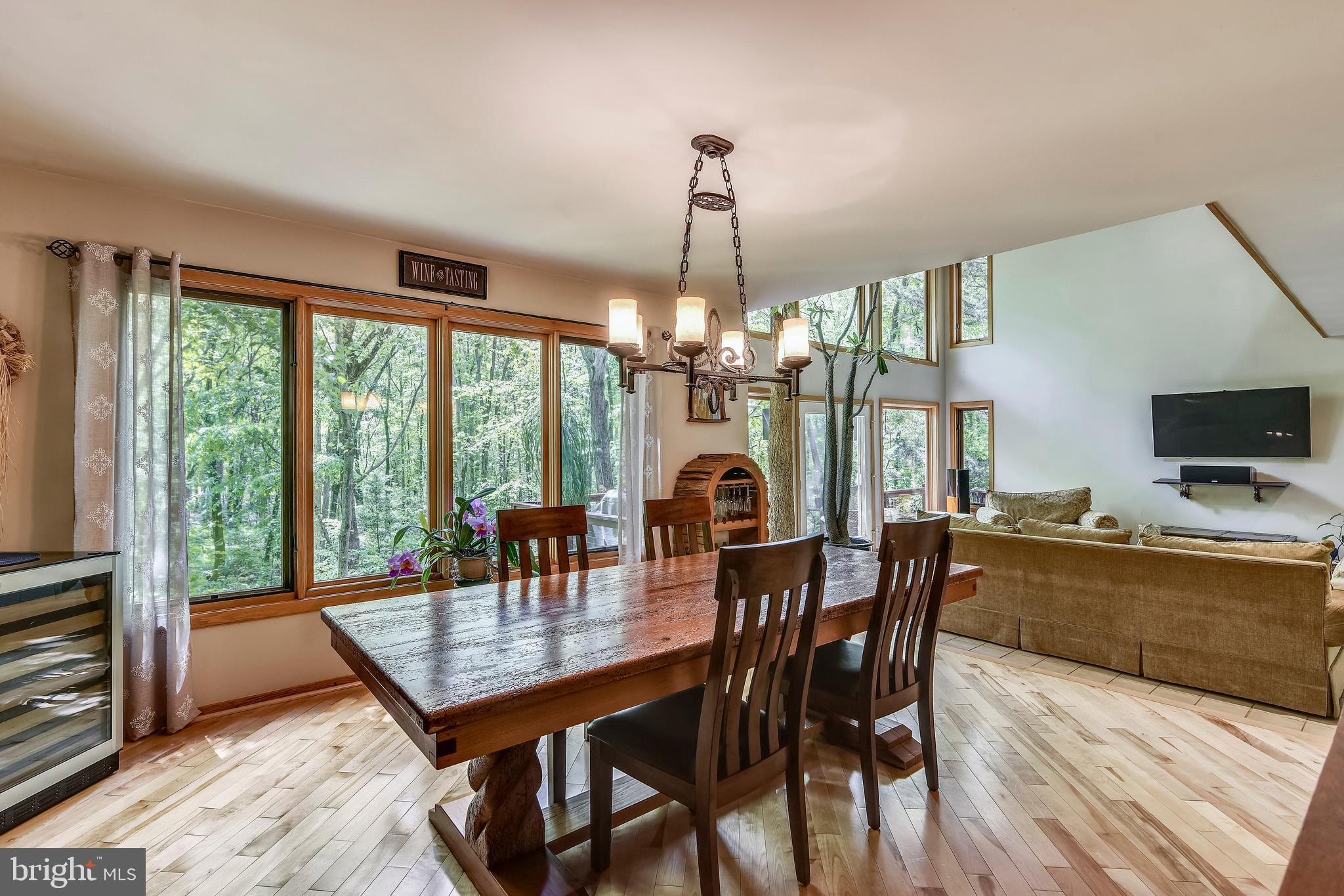 WAPLES MILL ESTATES - Residential