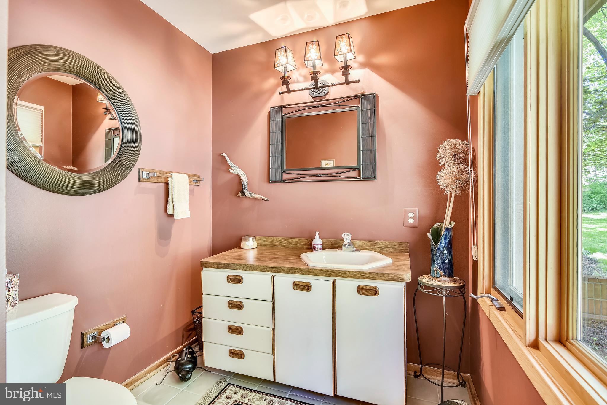 WAPLES MILL ESTATES - Residential