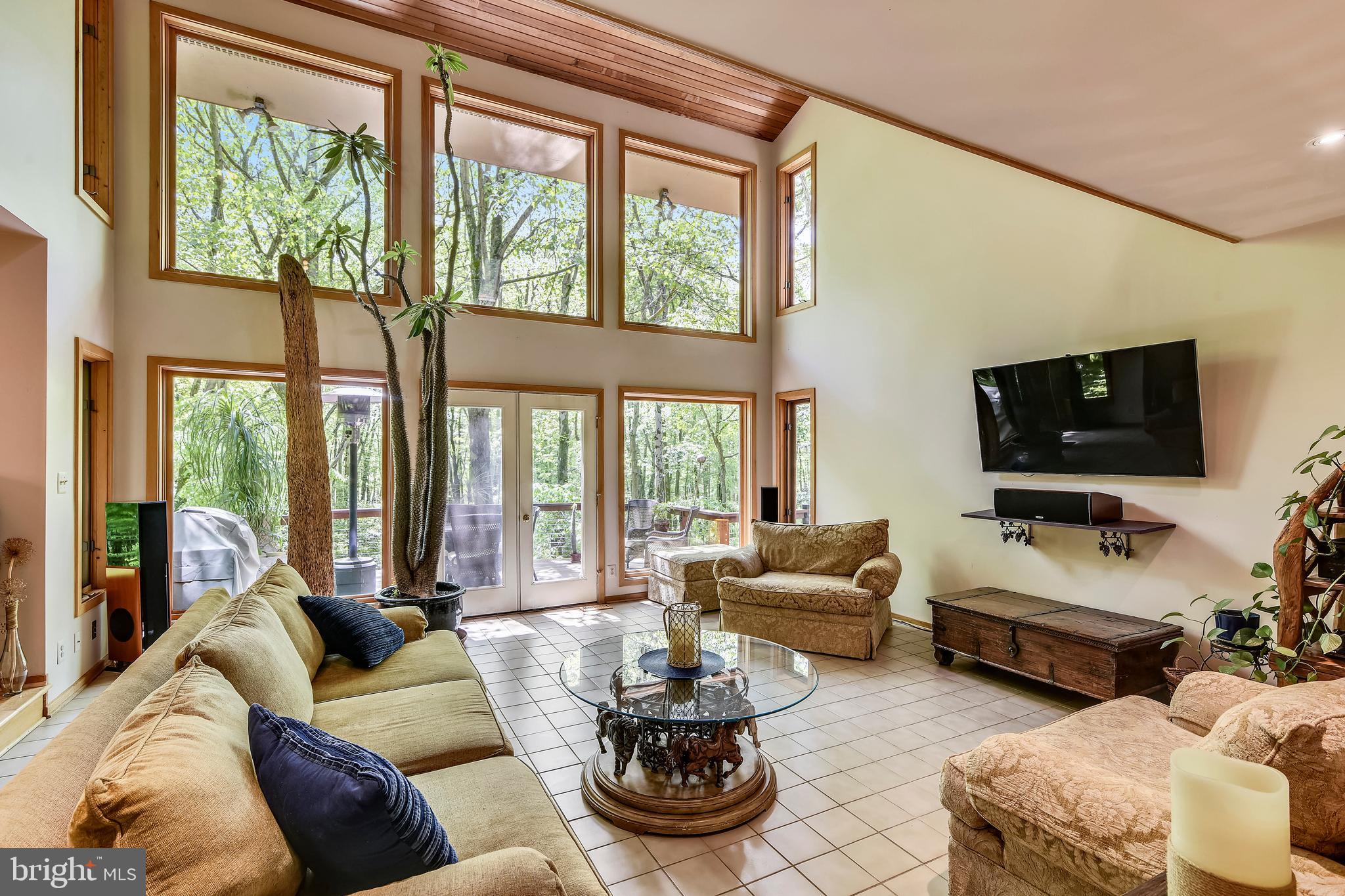 WAPLES MILL ESTATES - Residential