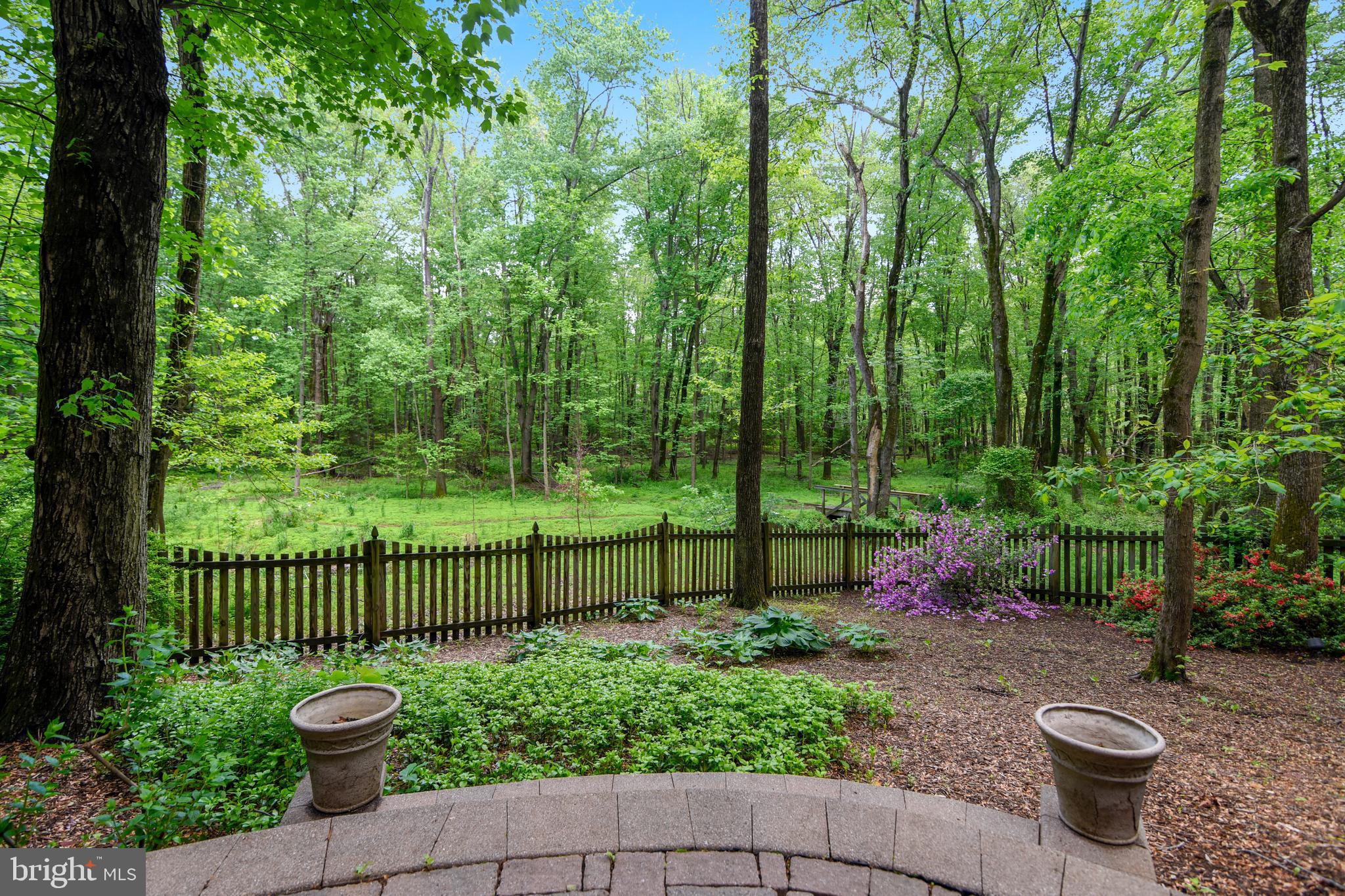 WAPLES MILL ESTATES - Residential