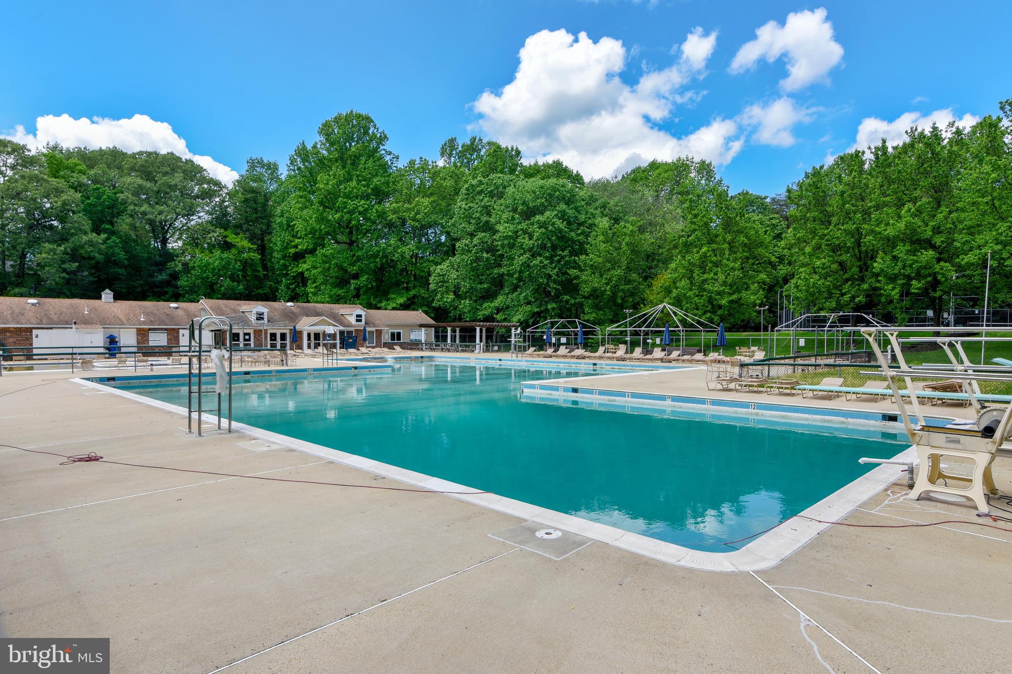 WAPLES MILL ESTATES - Residential