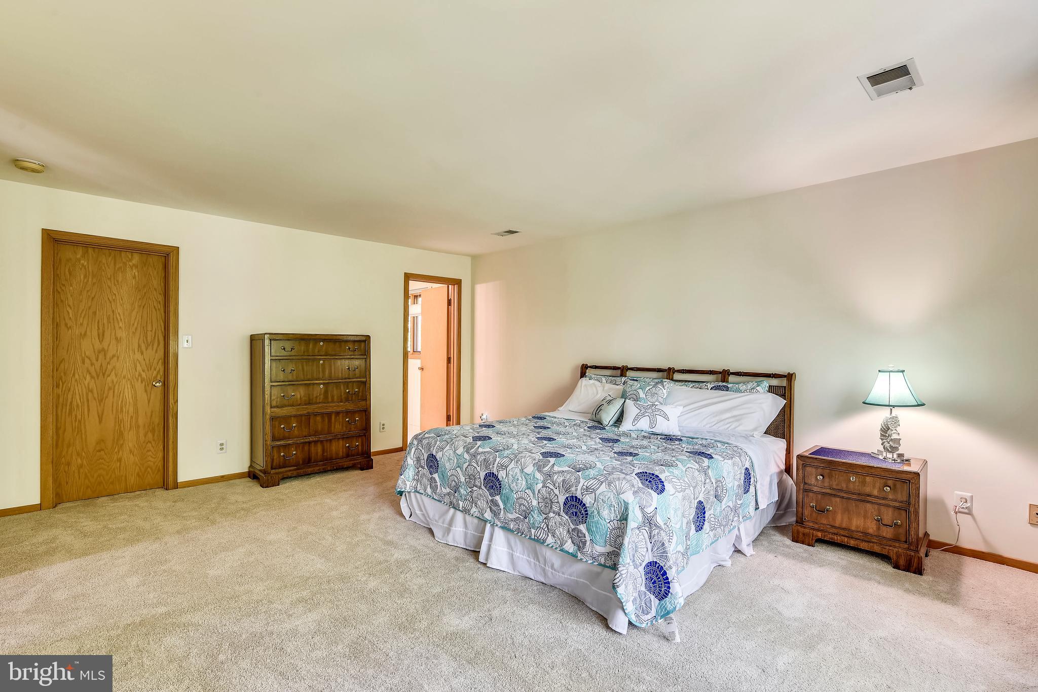 WAPLES MILL ESTATES - Residential