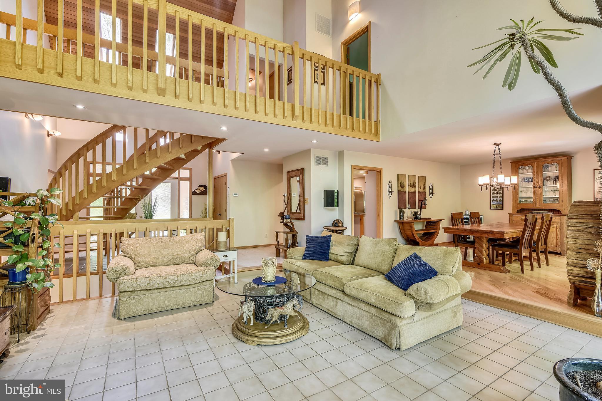 WAPLES MILL ESTATES - Residential