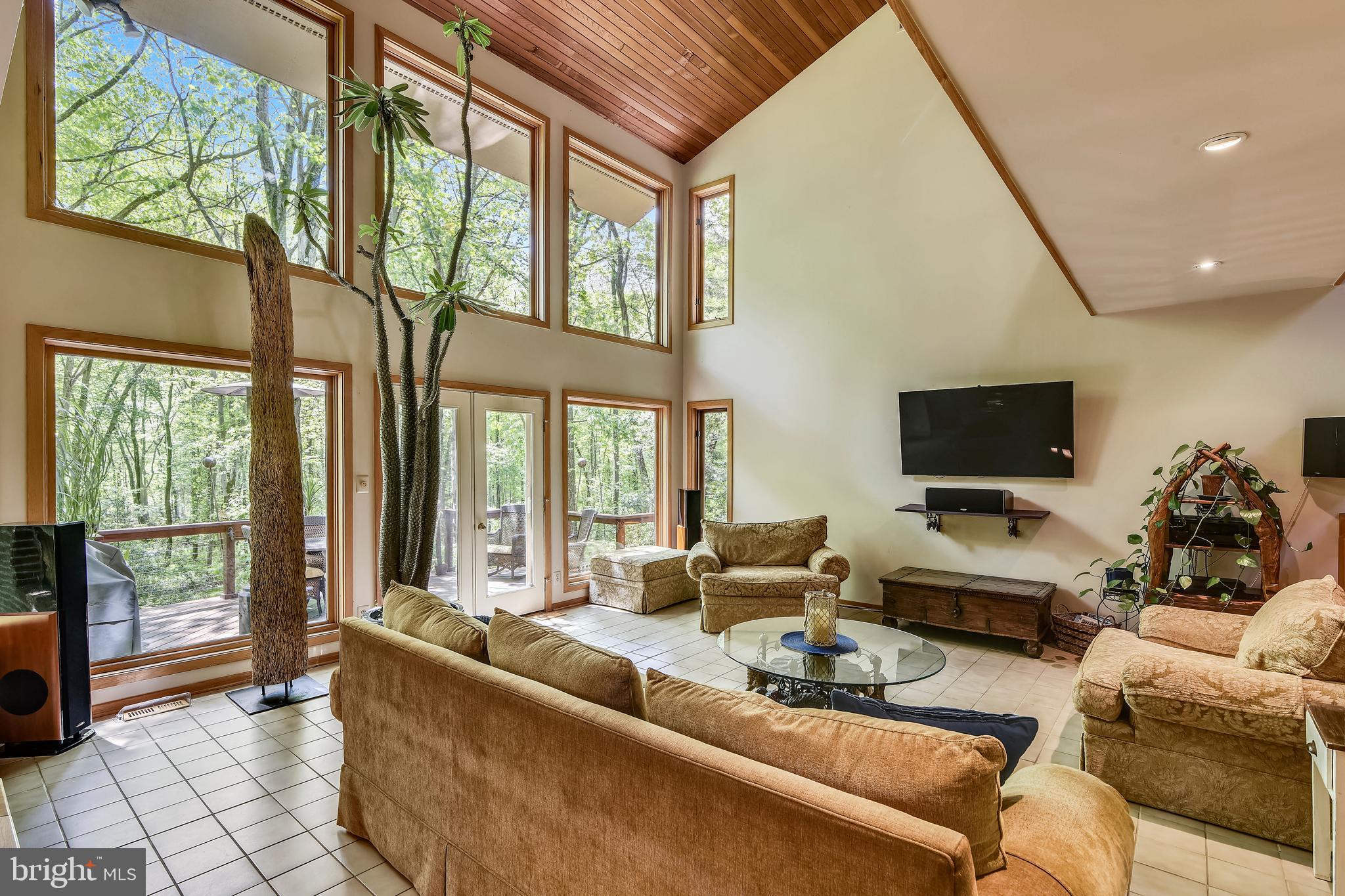 WAPLES MILL ESTATES - Residential