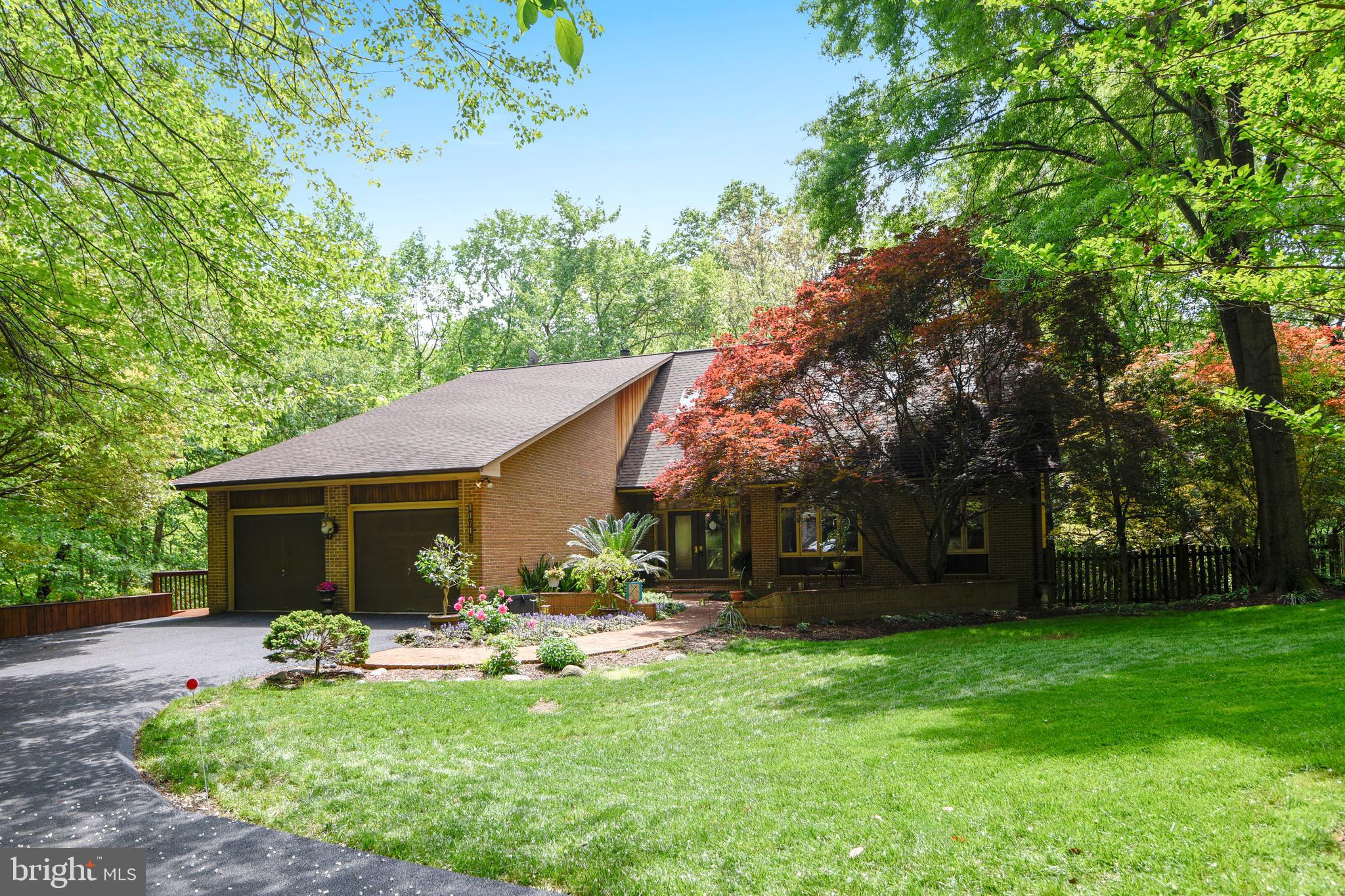 WAPLES MILL ESTATES - Residential