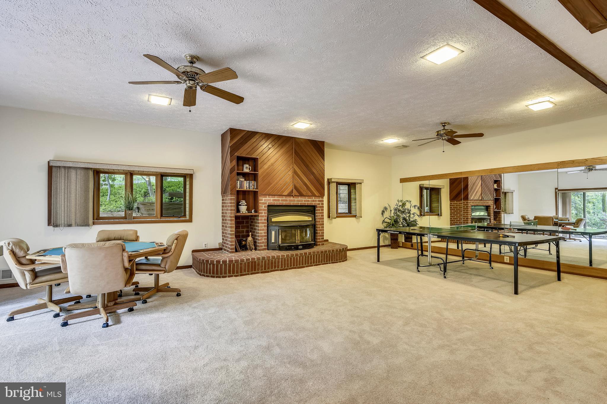 WAPLES MILL ESTATES - Residential