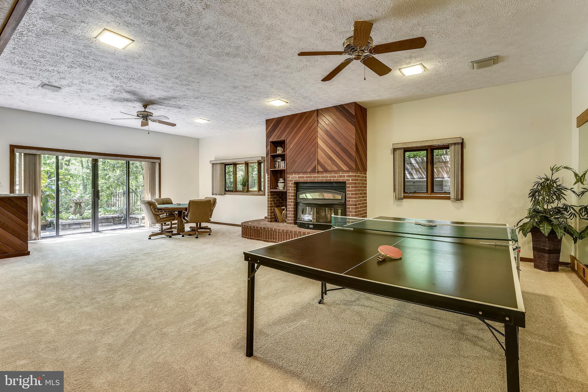 WAPLES MILL ESTATES - Residential