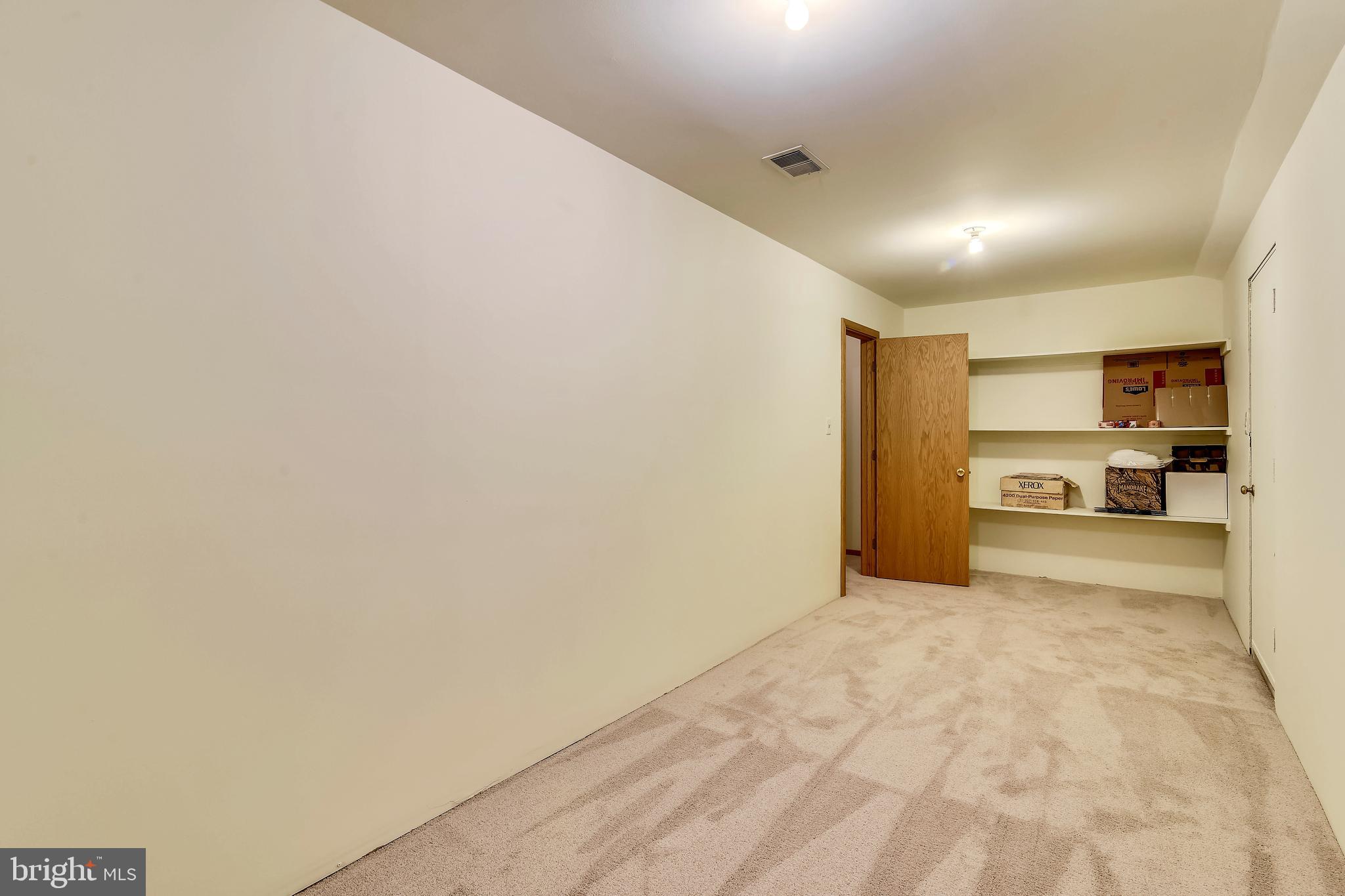 WAPLES MILL ESTATES - Residential