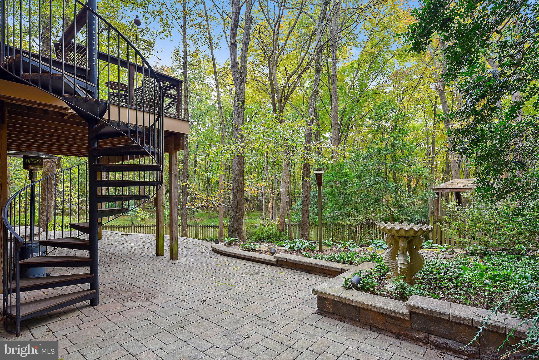 WAPLES MILL ESTATES - Residential