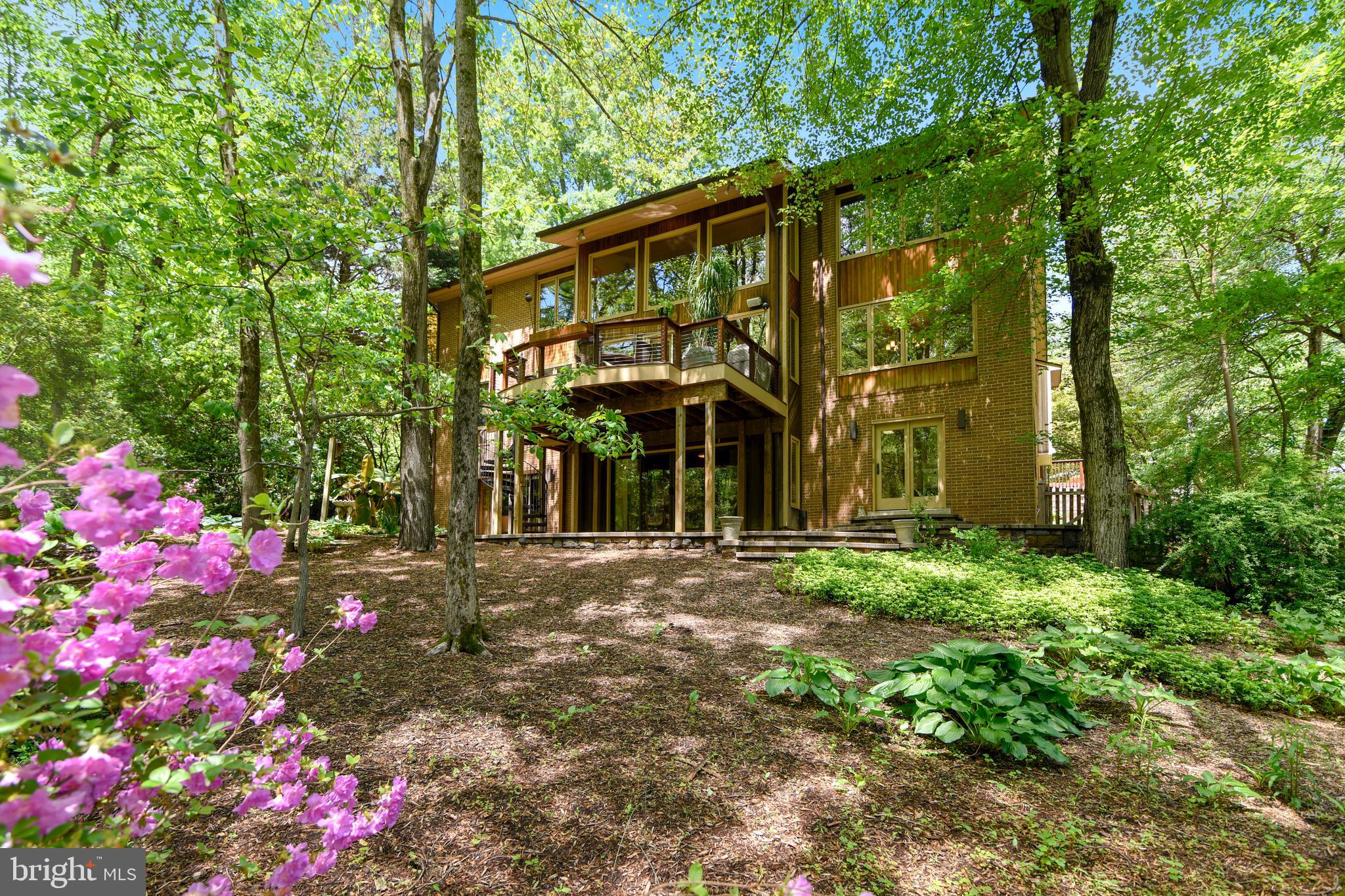 WAPLES MILL ESTATES - Residential