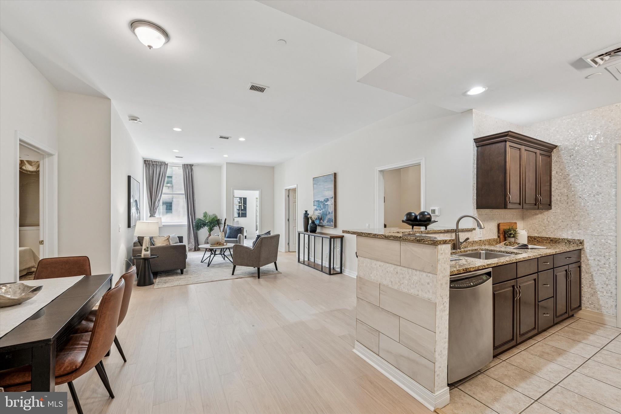 CENTER CITY - Residential