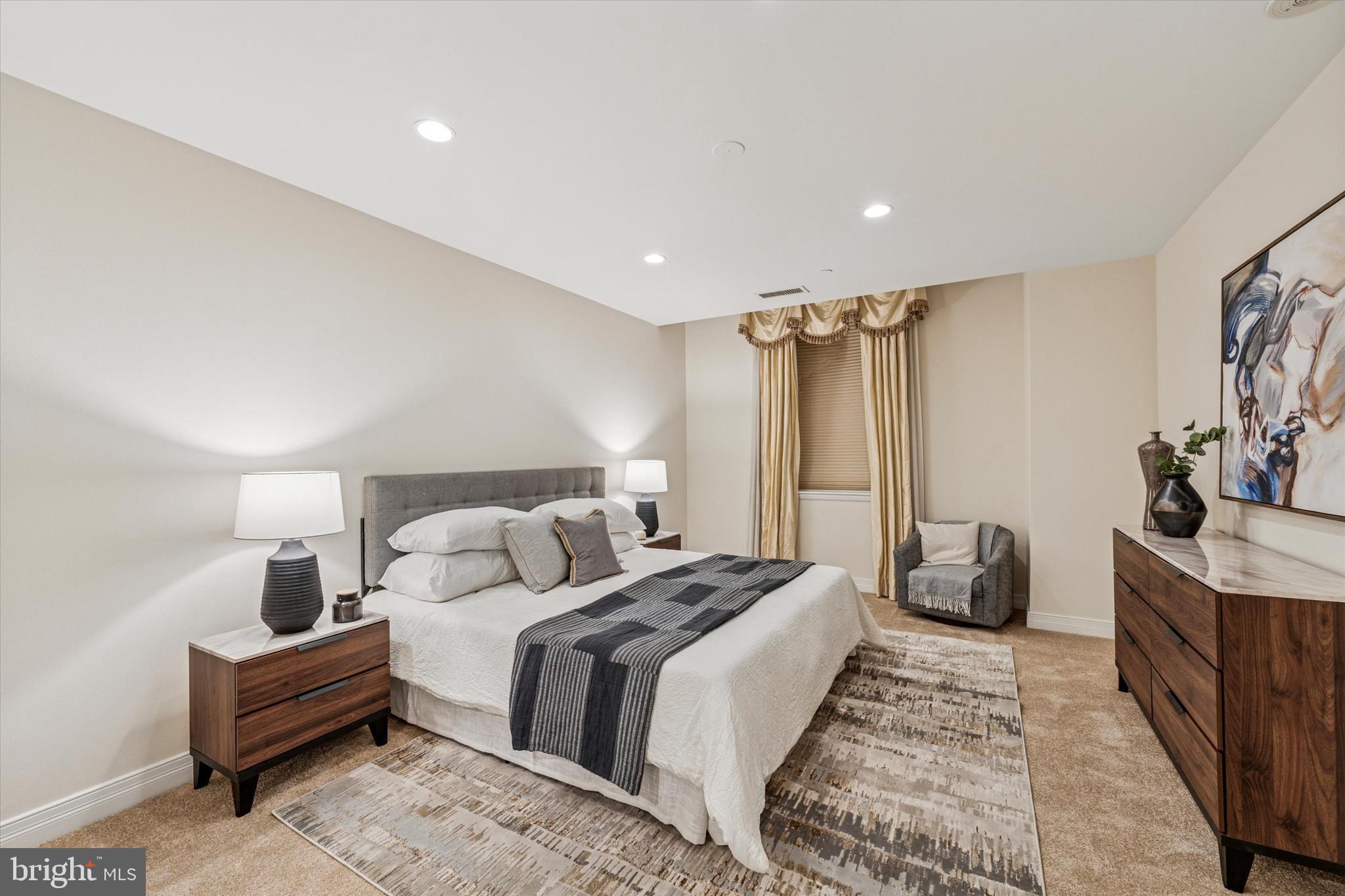 CENTER CITY - Residential