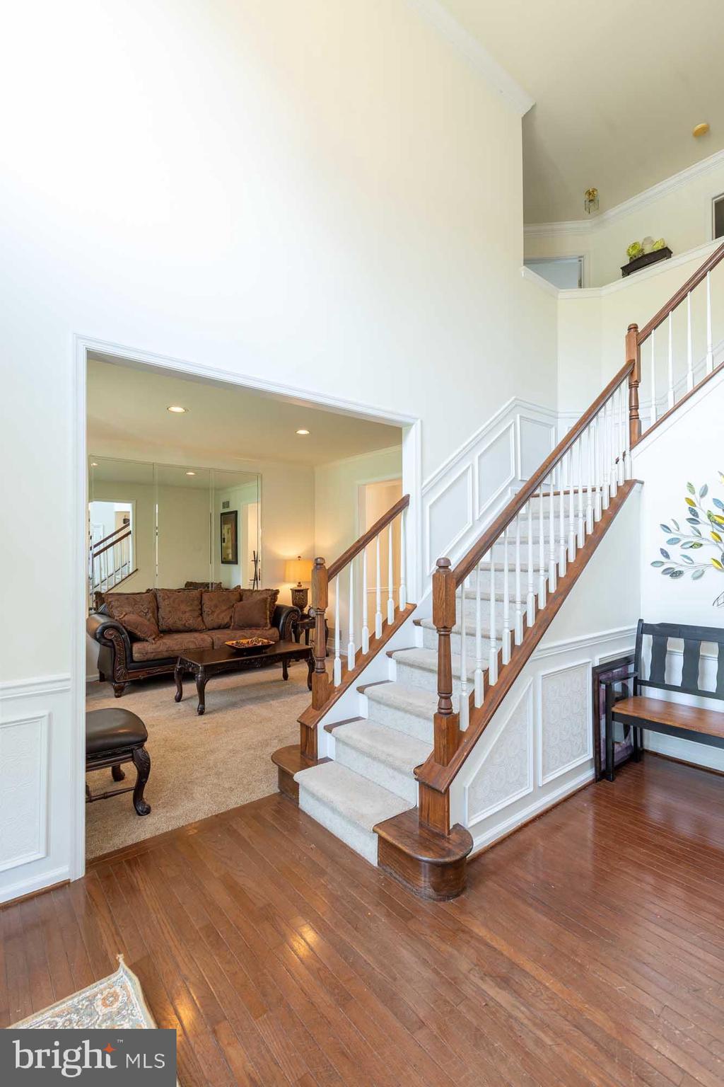 COUNTRY RIDGE - Residential