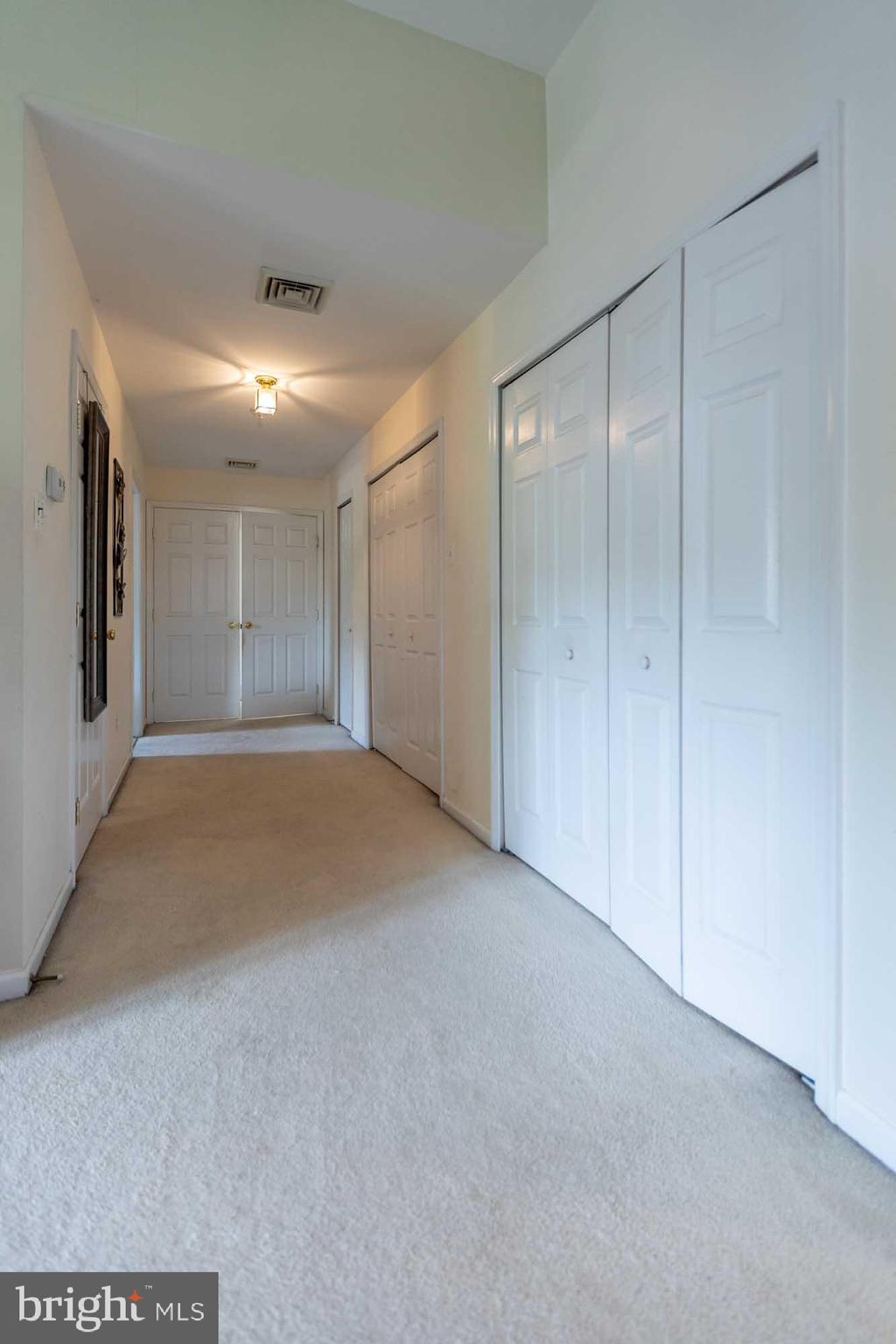 COUNTRY RIDGE - Residential
