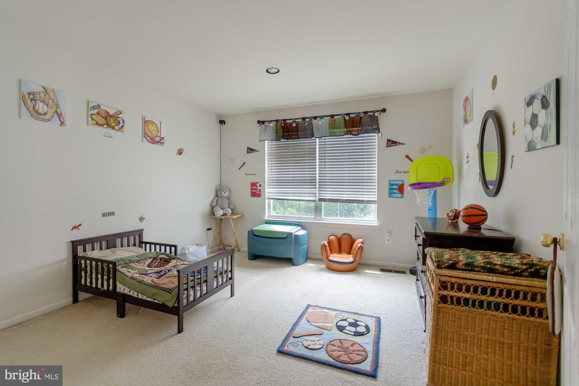 COUNTRY RIDGE - Residential