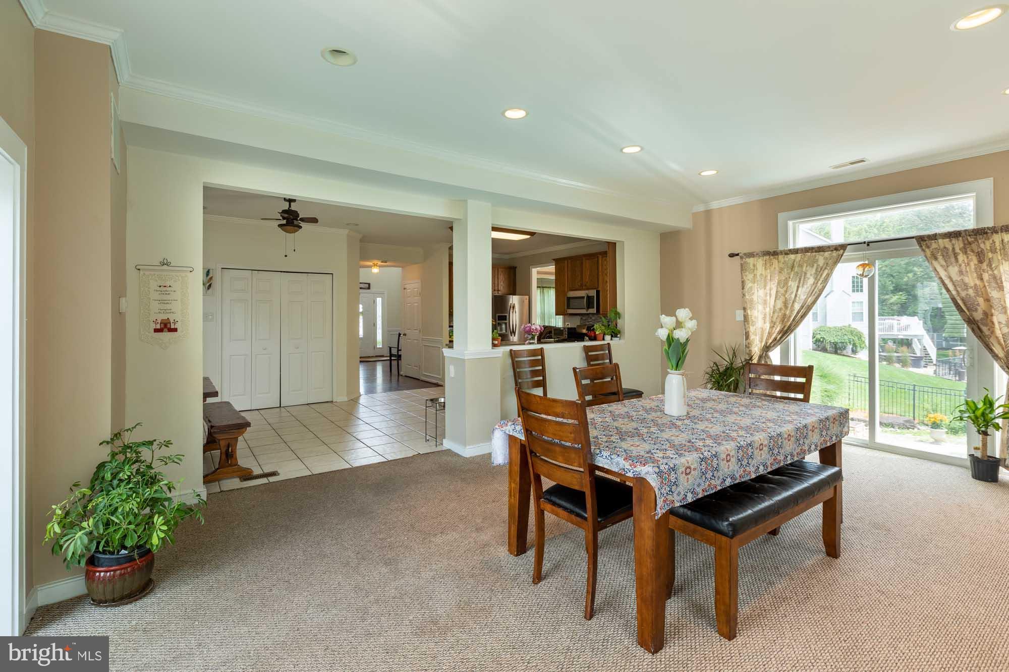 COUNTRY RIDGE - Residential