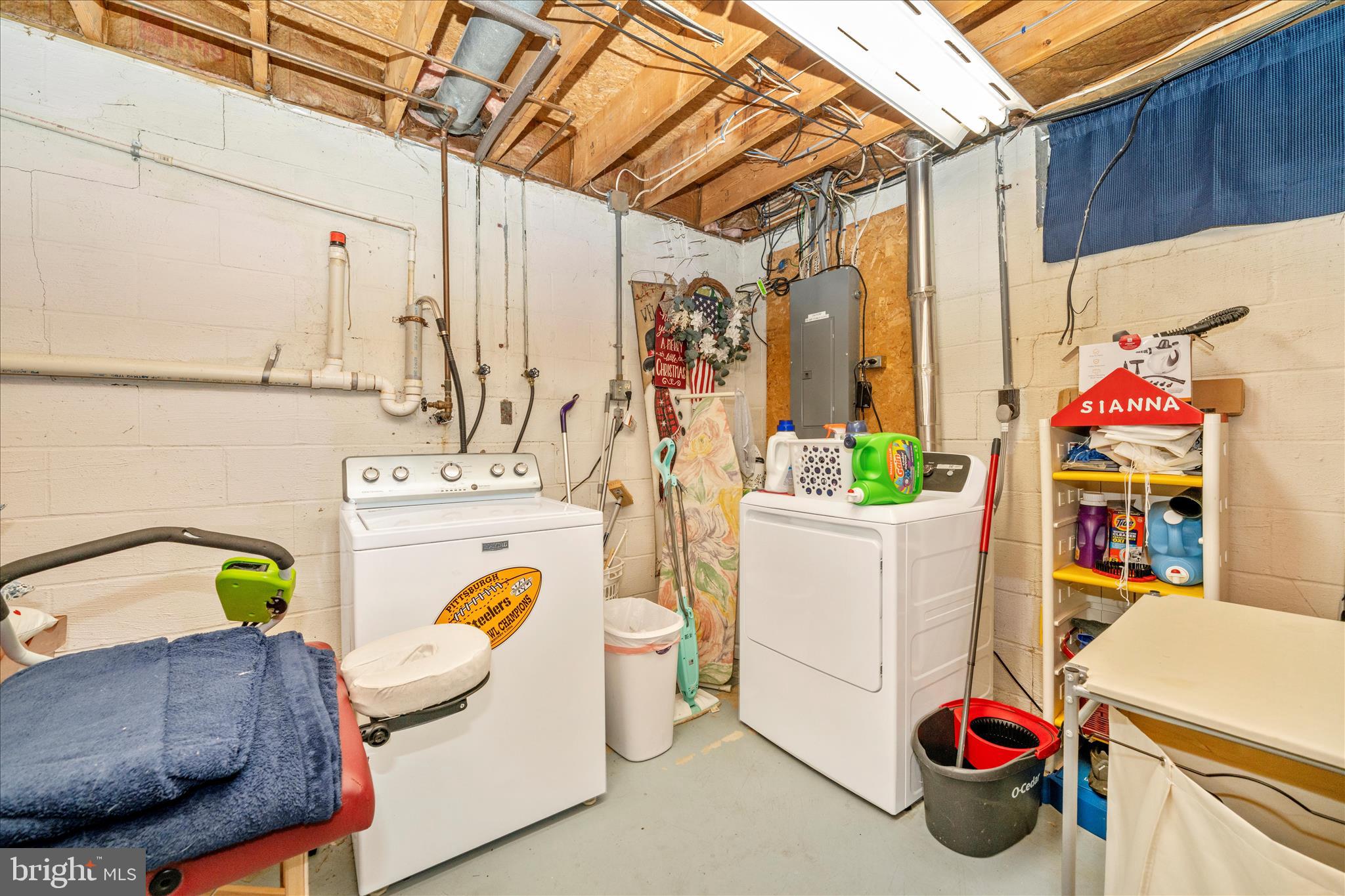 BRIGHTON MANOR - Residential