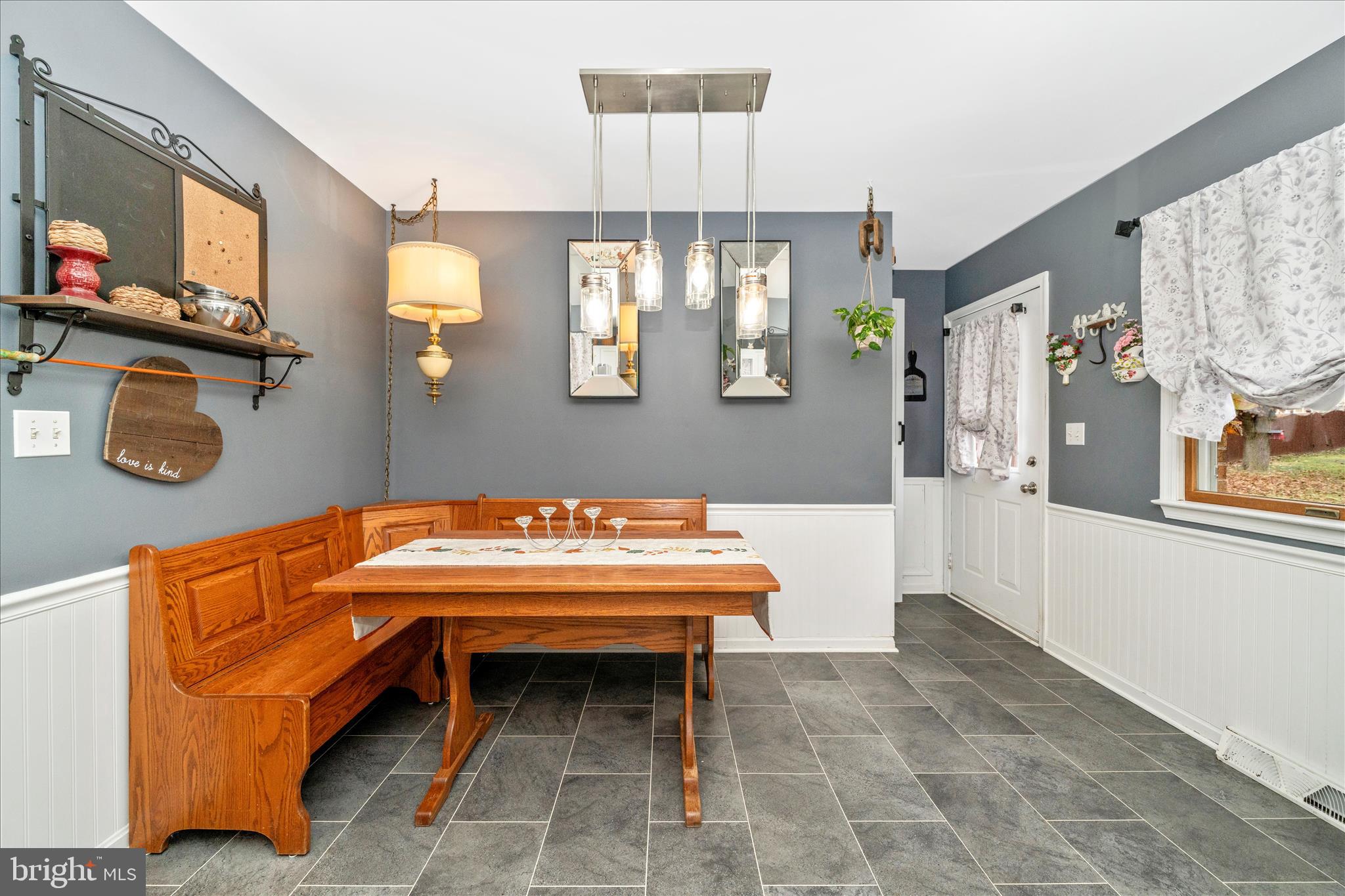 BRIGHTON MANOR - Residential