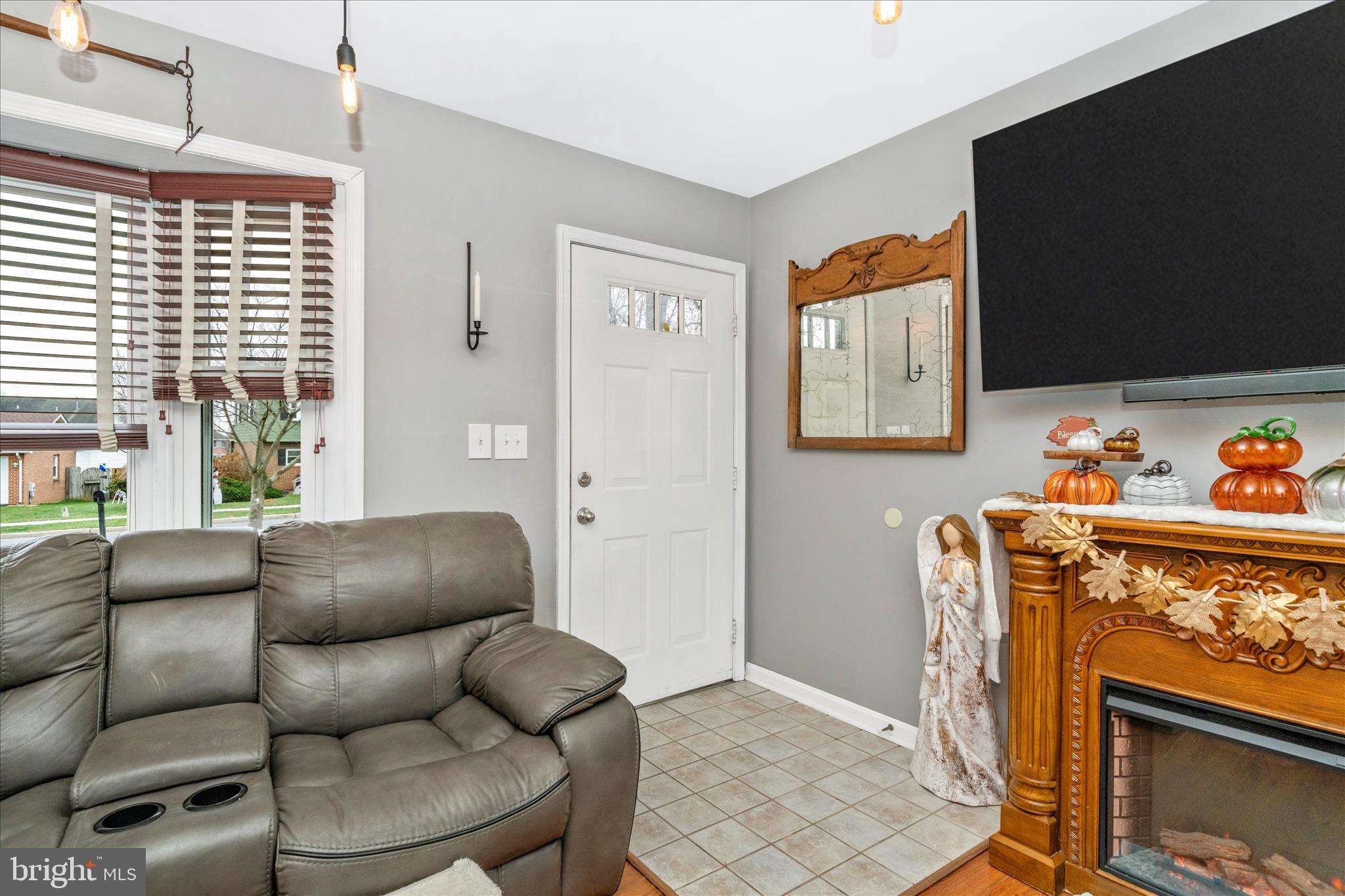 BRIGHTON MANOR - Residential