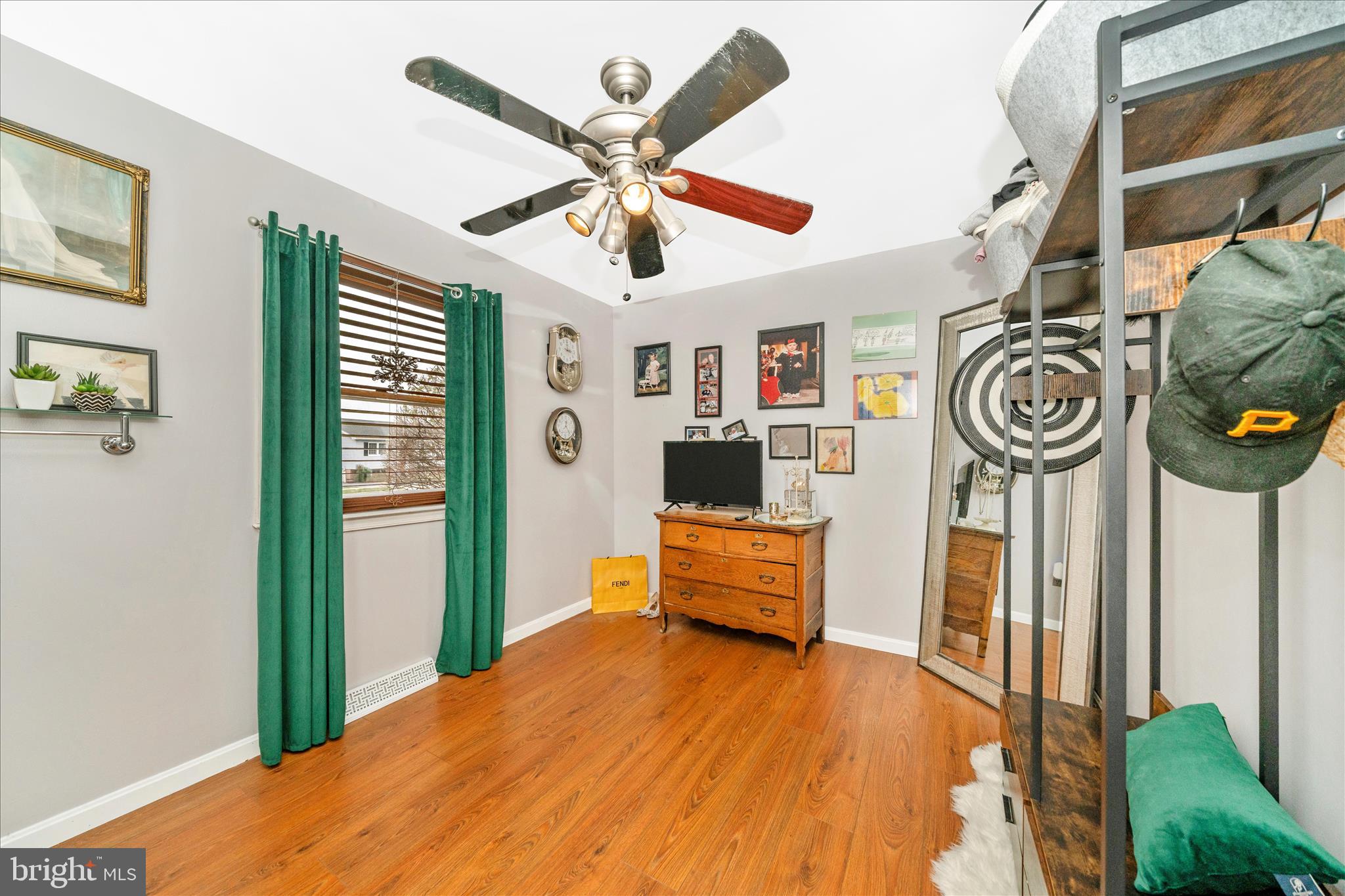 BRIGHTON MANOR - Residential