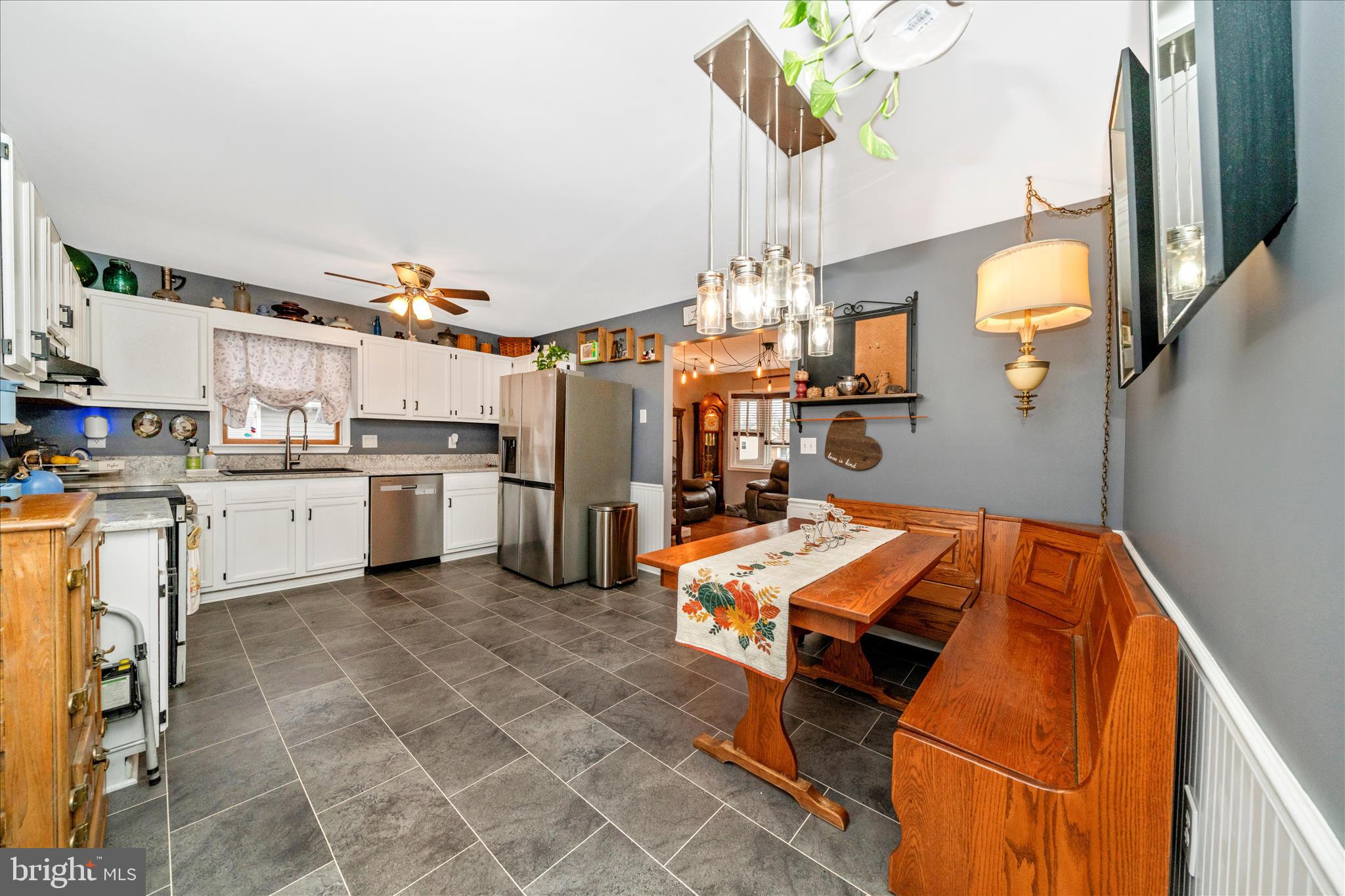 BRIGHTON MANOR - Residential