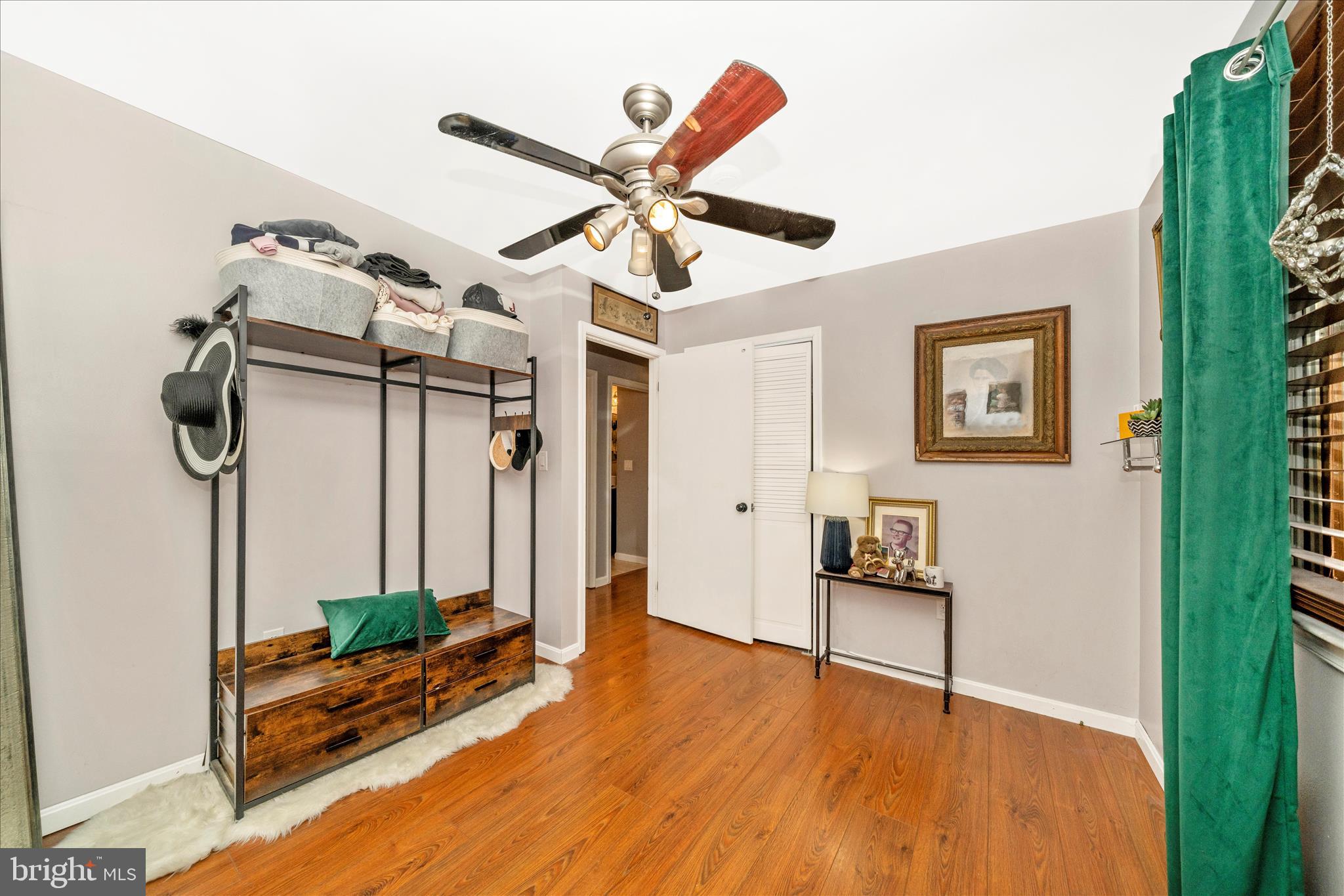 BRIGHTON MANOR - Residential