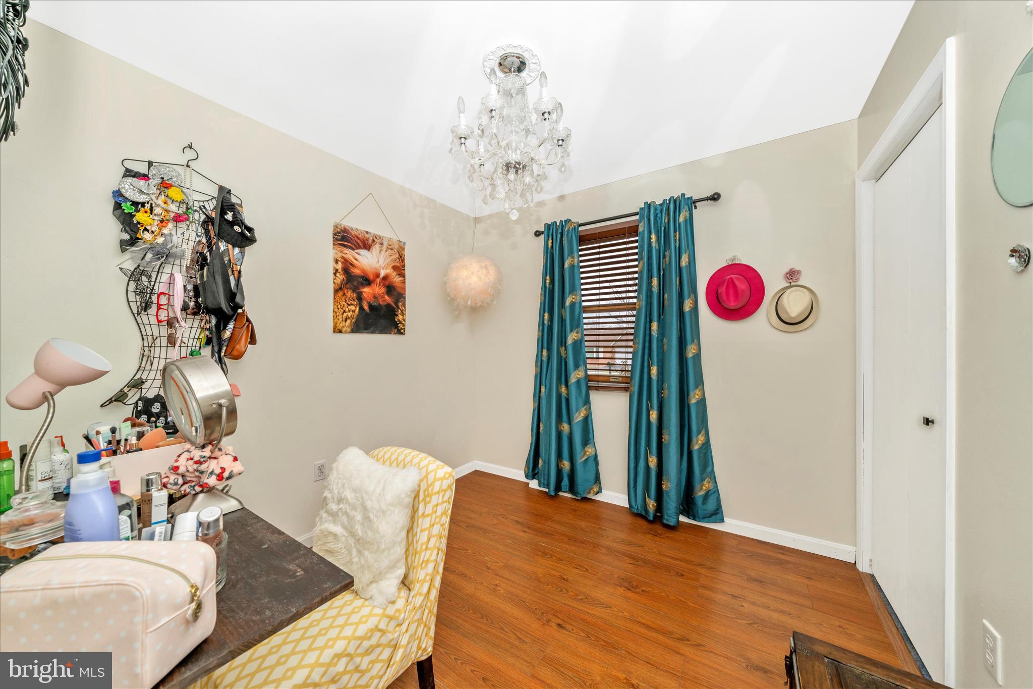 BRIGHTON MANOR - Residential