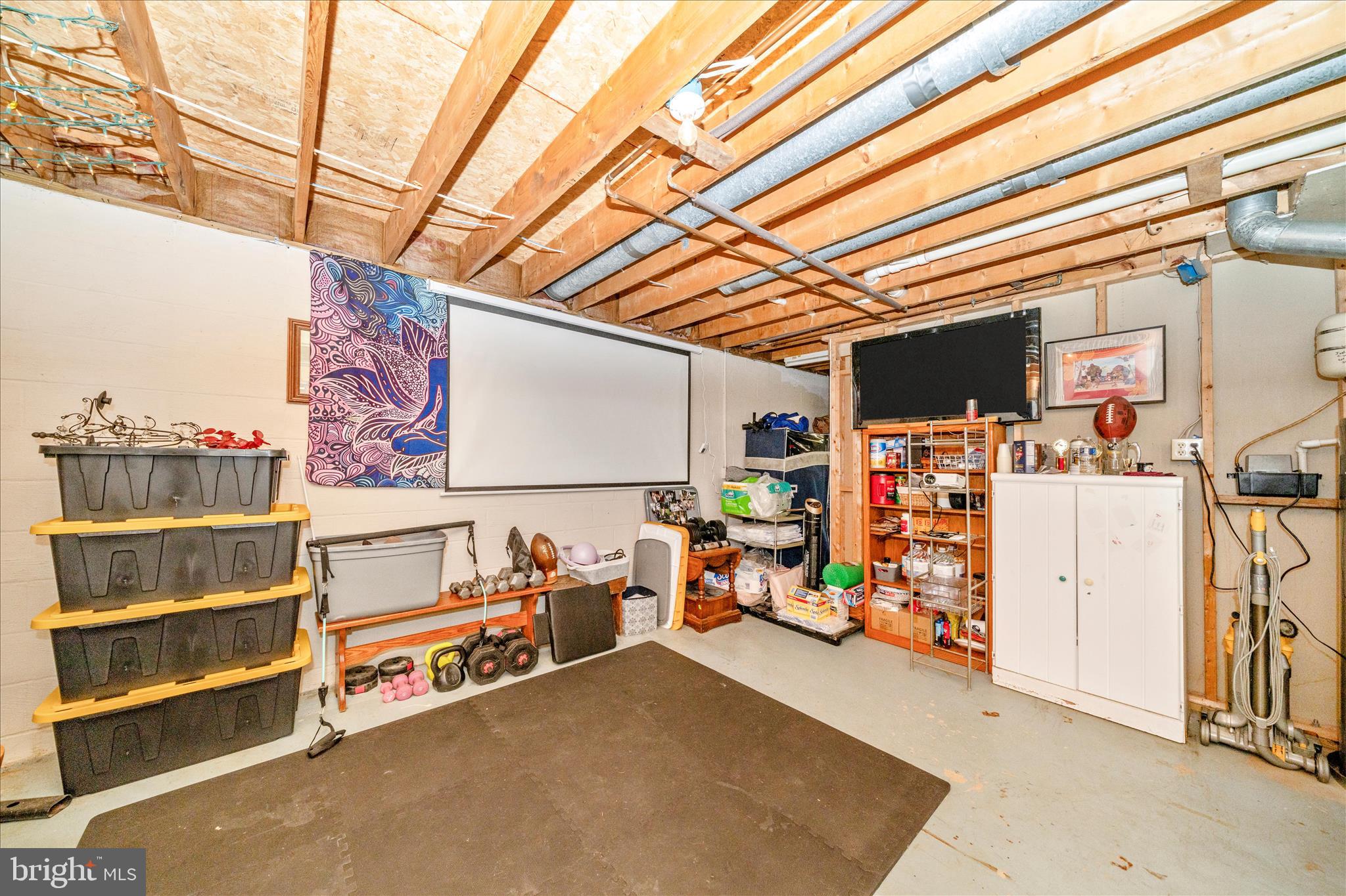 BRIGHTON MANOR - Residential