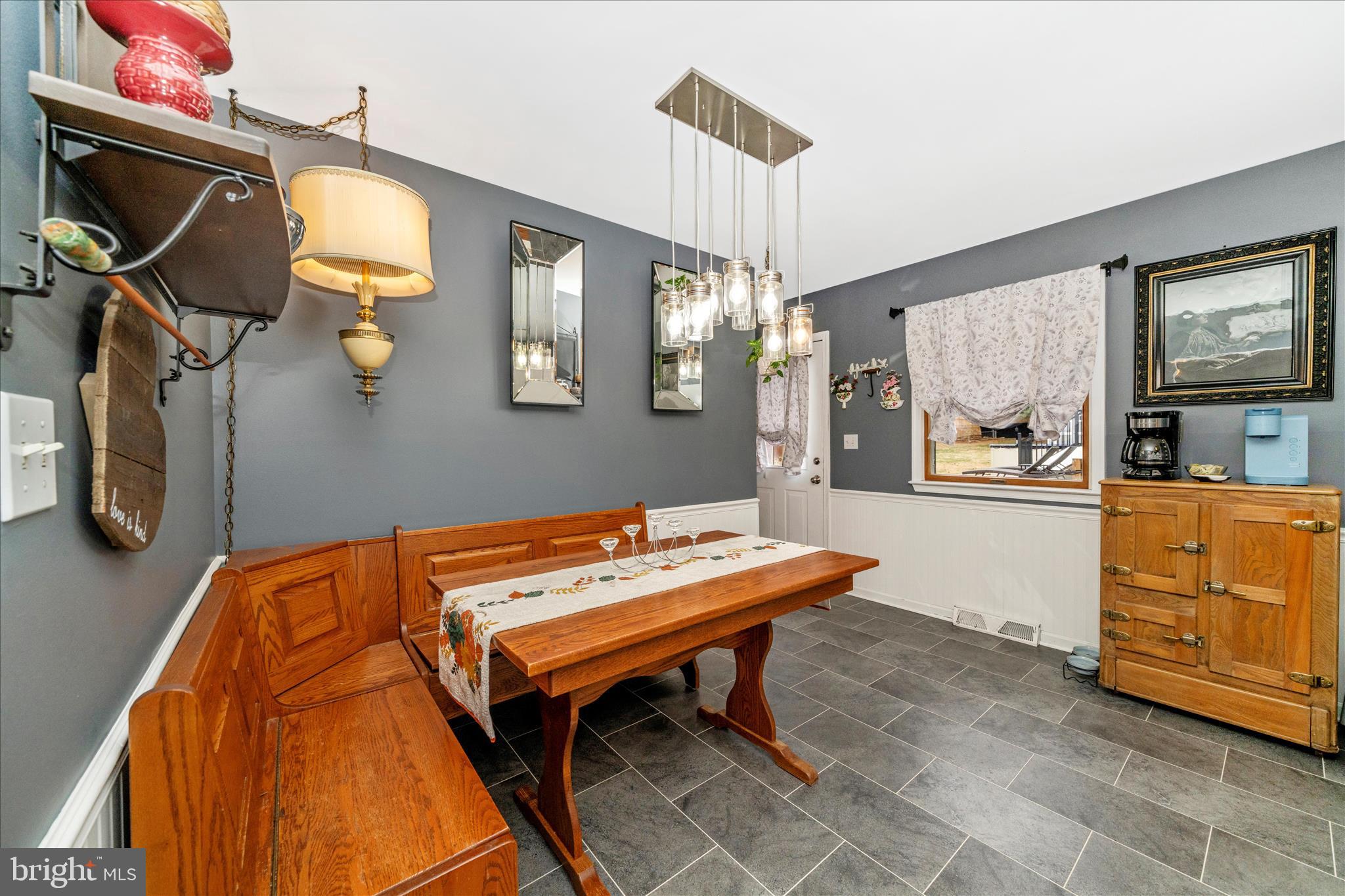 BRIGHTON MANOR - Residential