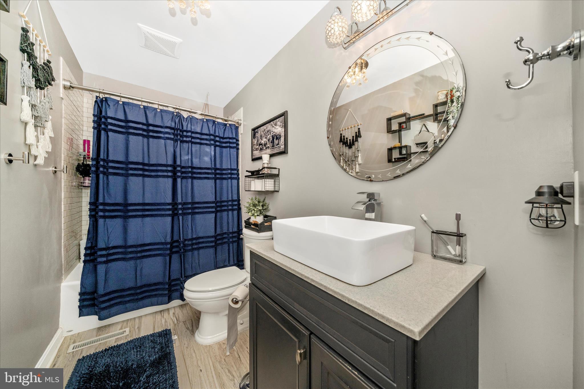 BRIGHTON MANOR - Residential