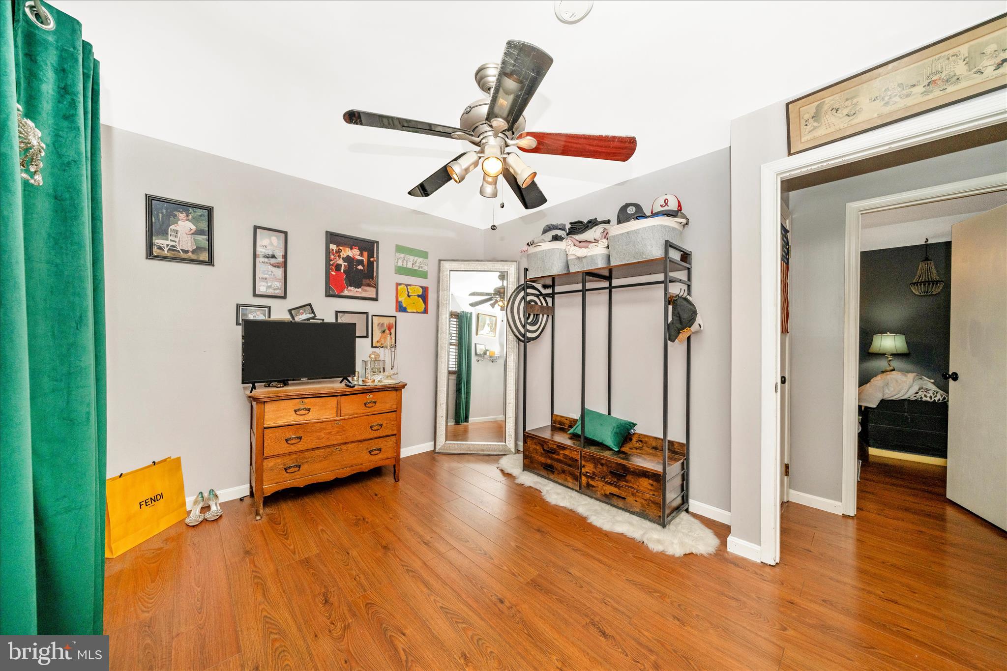 BRIGHTON MANOR - Residential