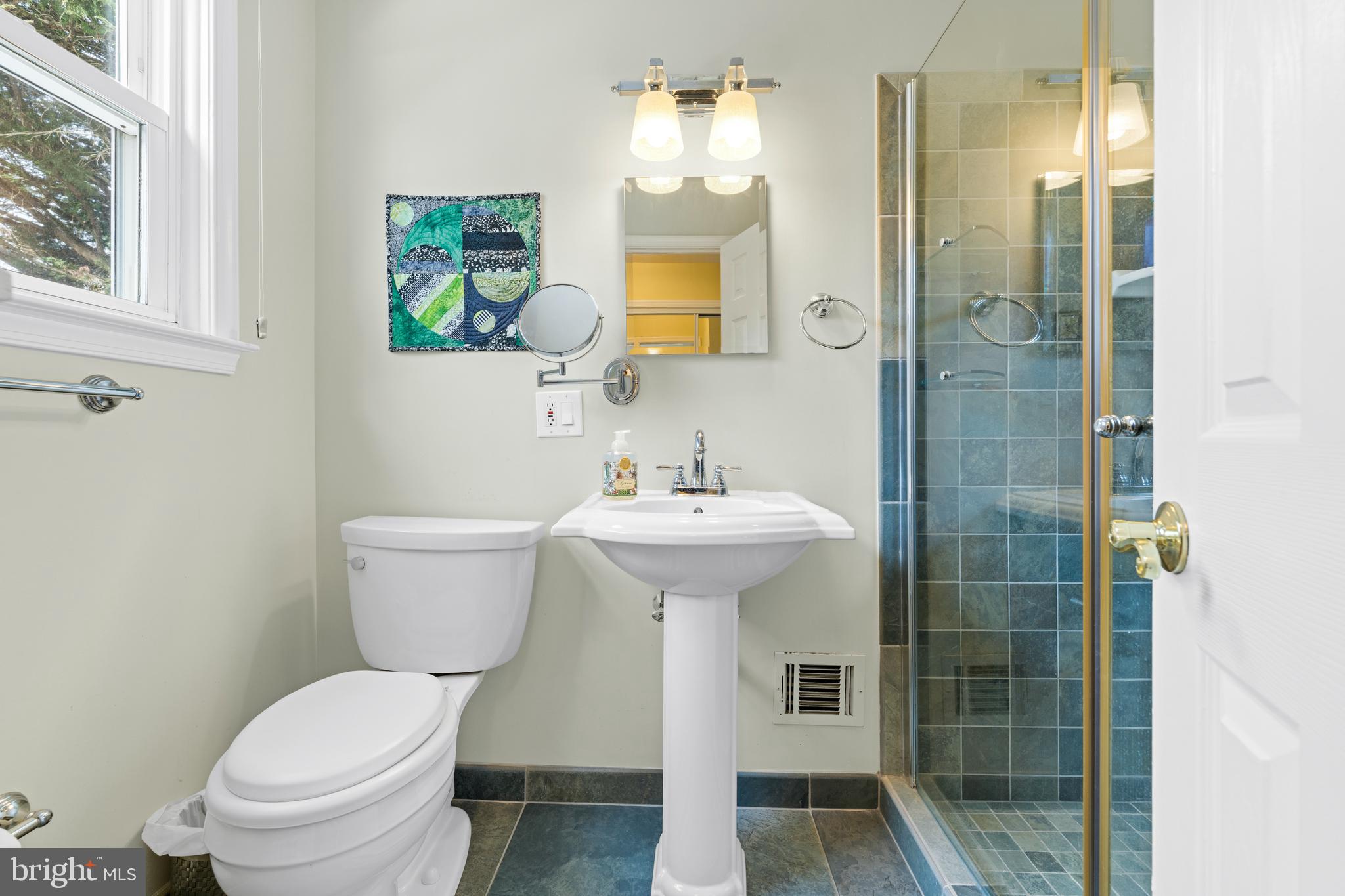 DUN ROVIN - Residential