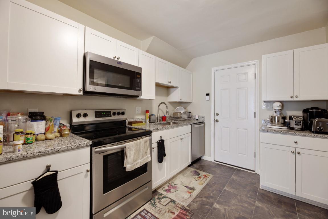 ST CHARLES BANNISTER - Residential