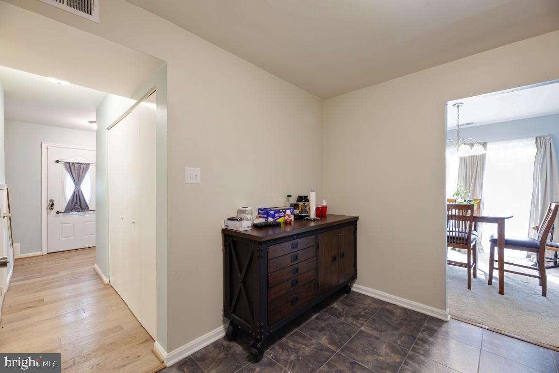 ST CHARLES BANNISTER - Residential