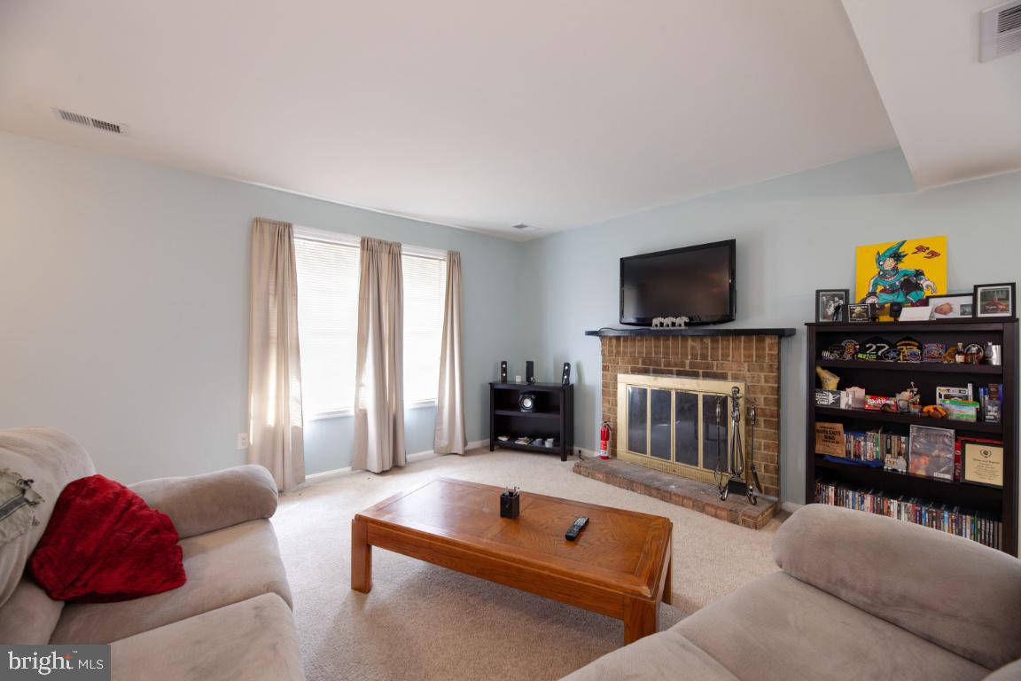 ST CHARLES BANNISTER - Residential