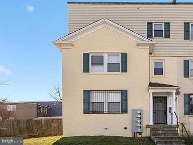 1275 MEIGS PLACE NE 3