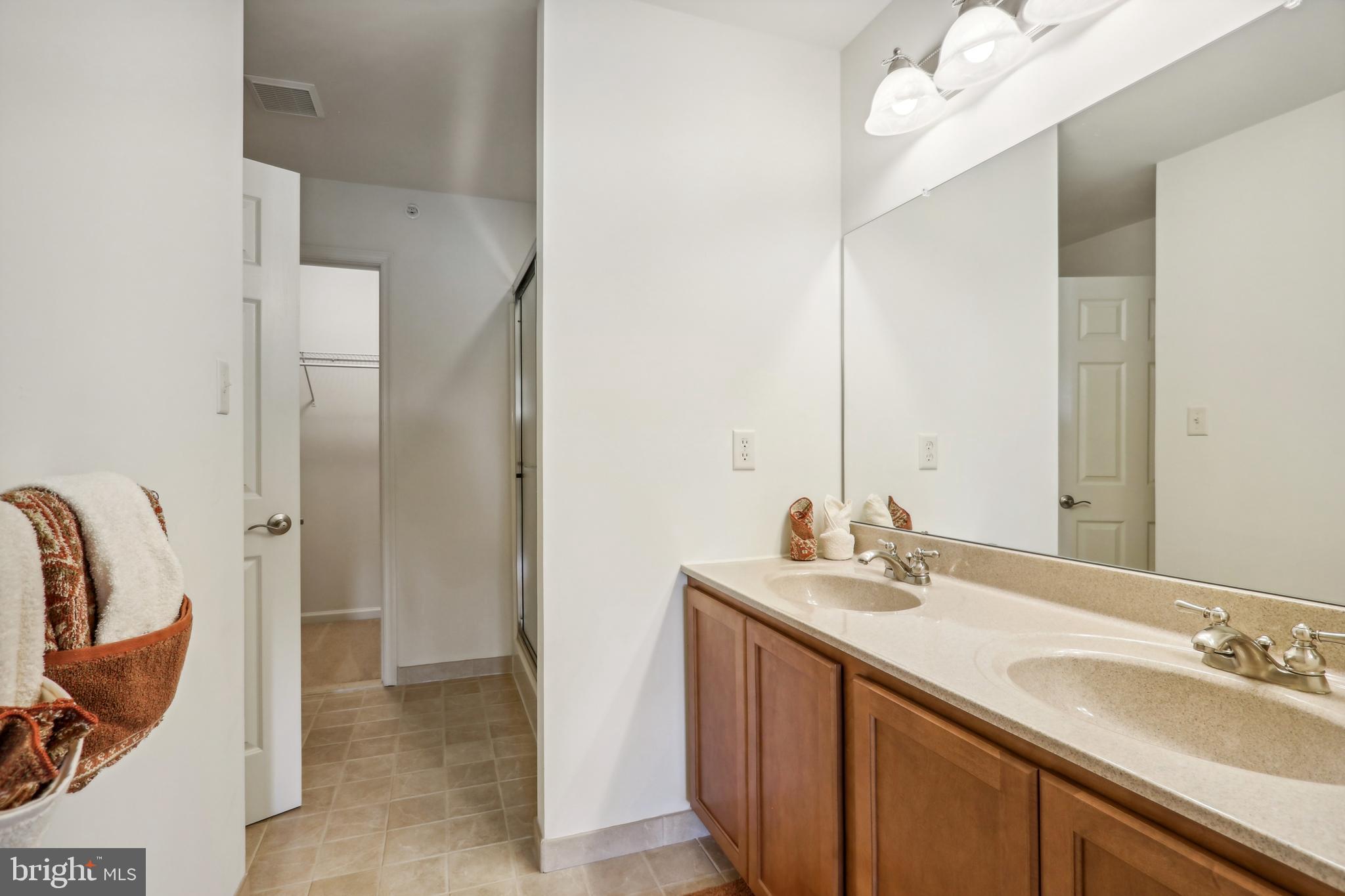 HERITAGE GREEN - Residential Lease