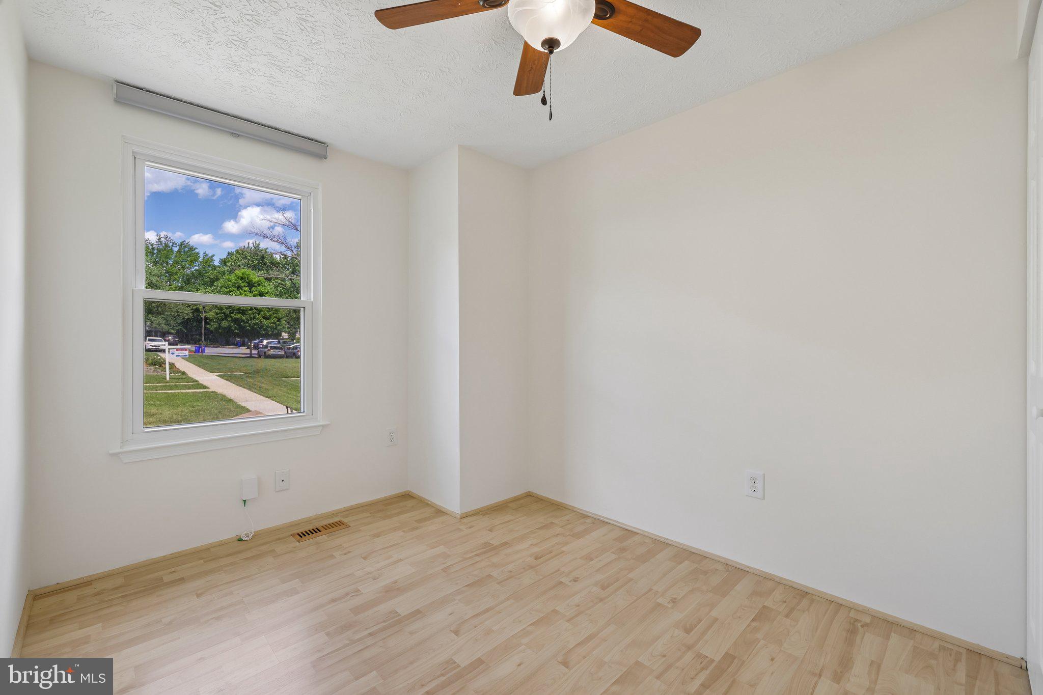 VILLAGE OF OWEN BROWN - Residential