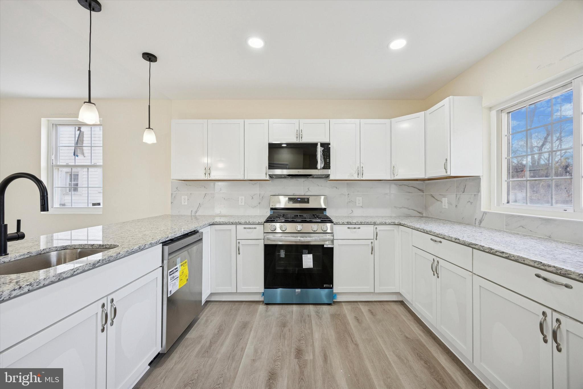 SHARON HILL - Residential